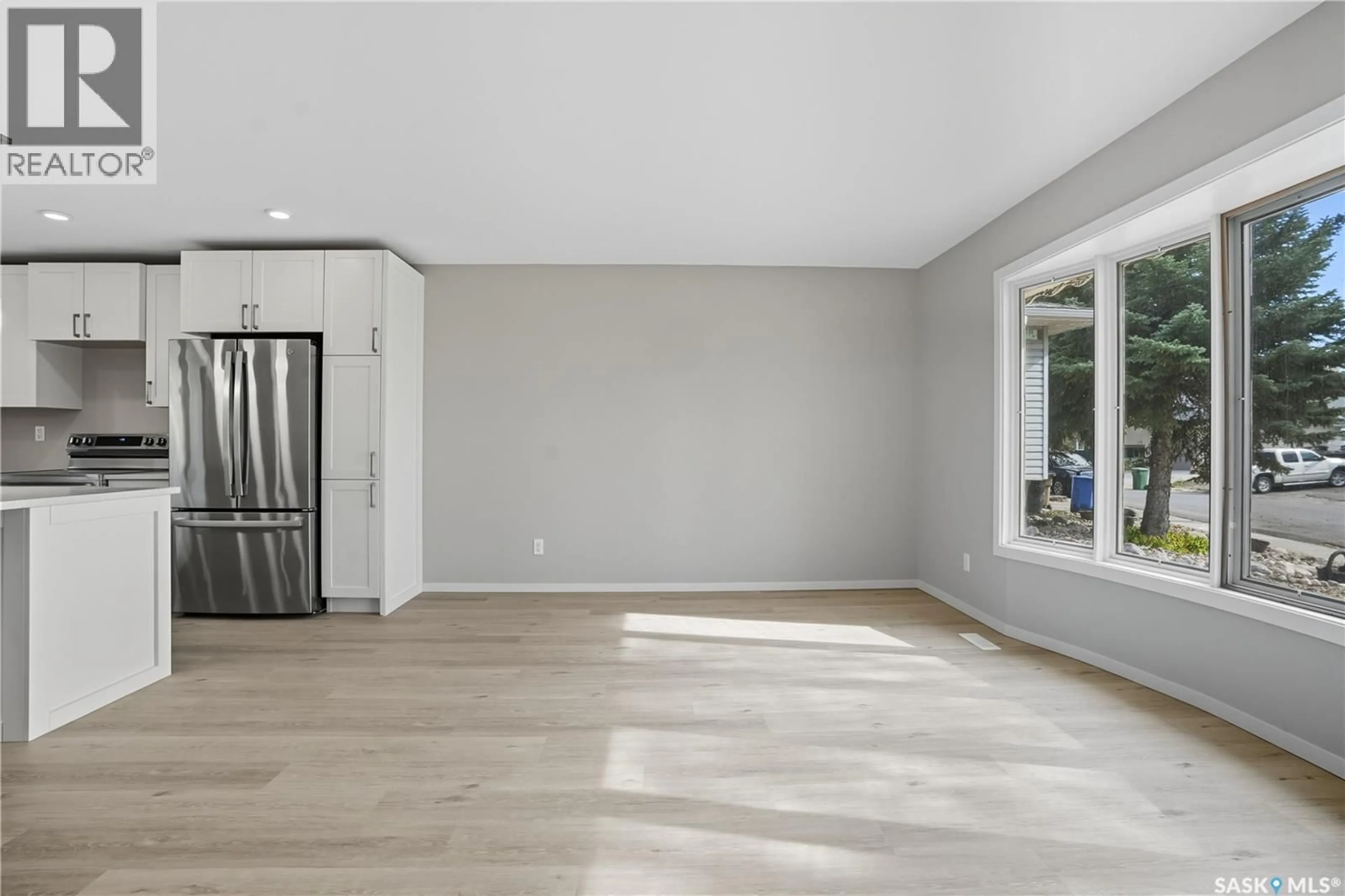 A pic of a room for 42 AITKEN CRESCENT, Regina Saskatchewan S4R5W7