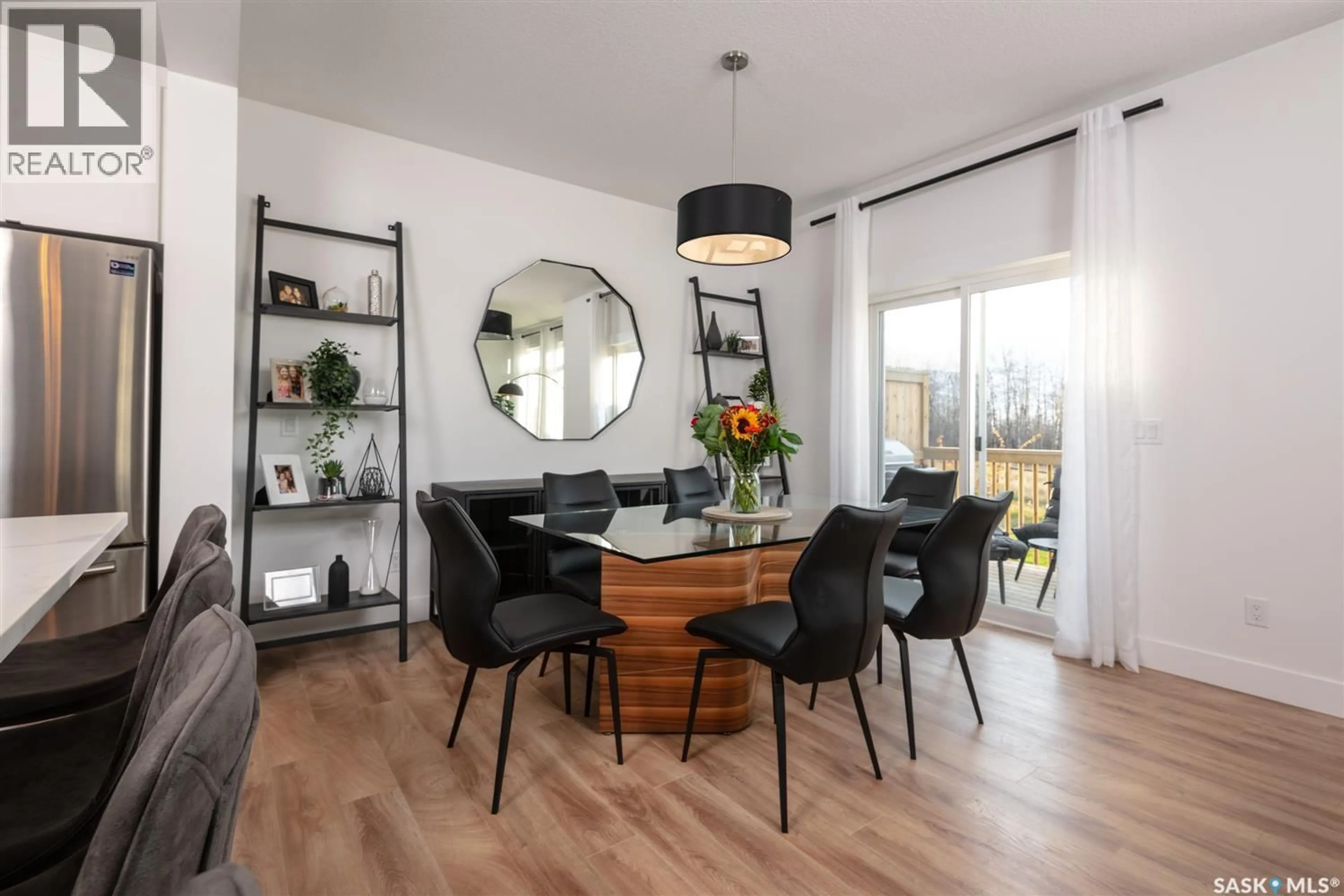 Dining room, wood/laminate floor for 2912 WELBY WAY, Regina Saskatchewan S4V4A2