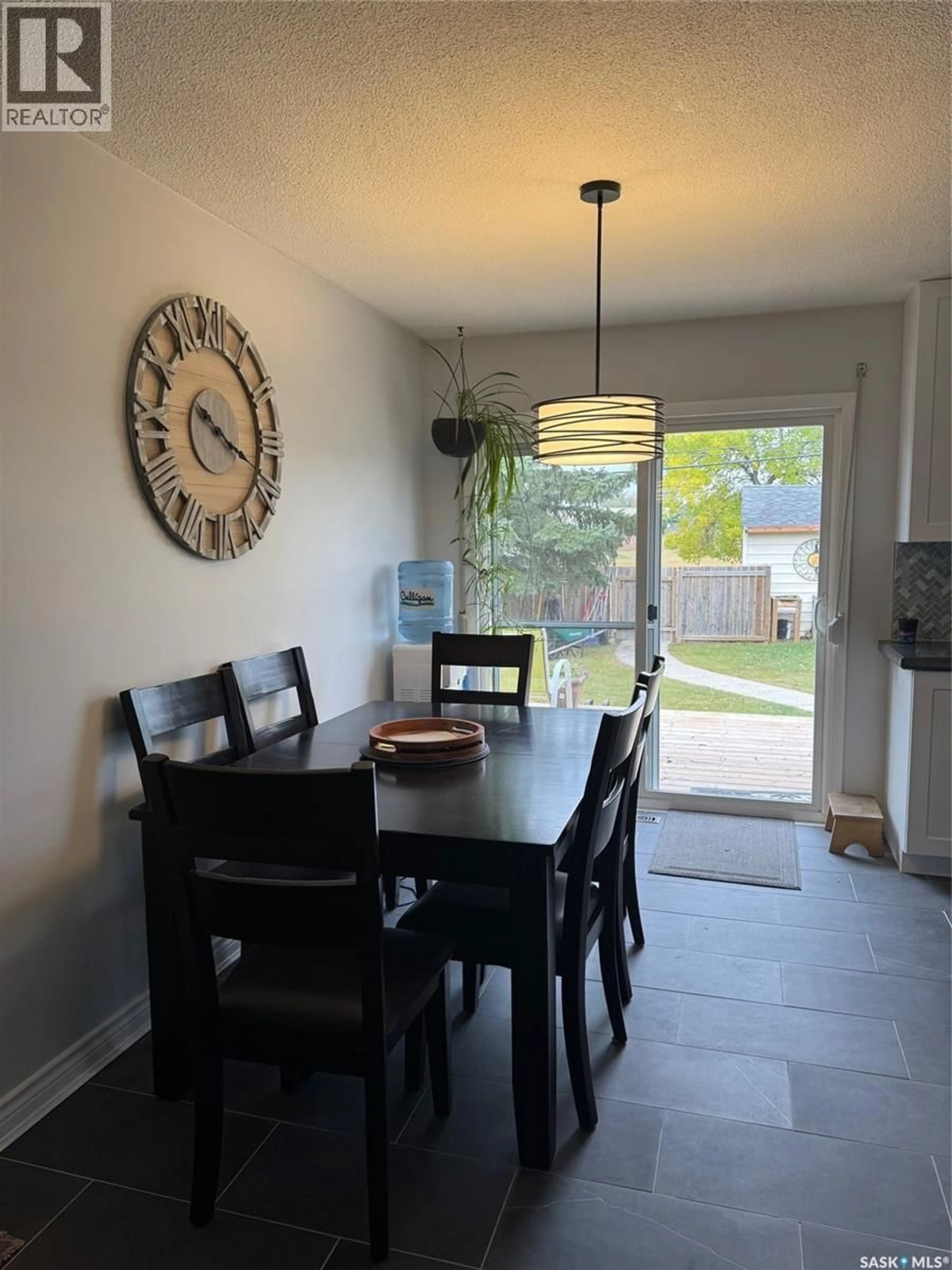 Dining room, unknown for 1811 91ST STREET, North Battleford Saskatchewan S9A0A6