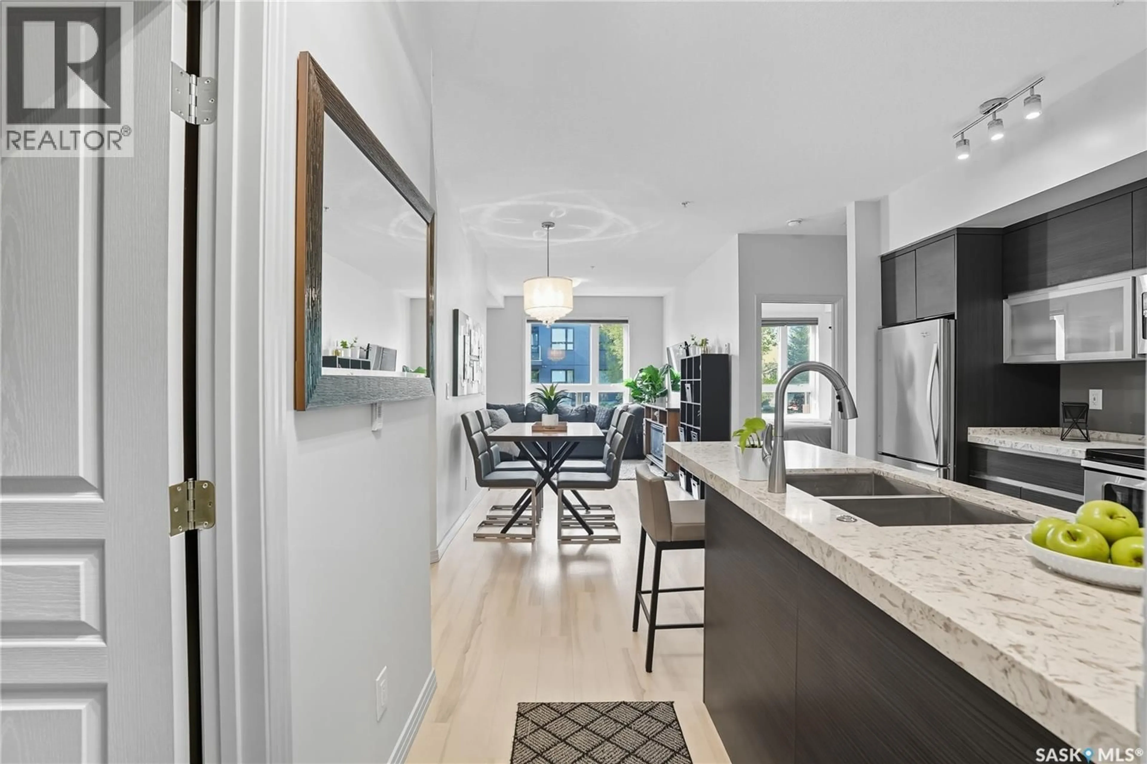 Open concept kitchen, unknown for 120 223 EVERGREEN SQUARE, Saskatoon Saskatchewan S7W0W2