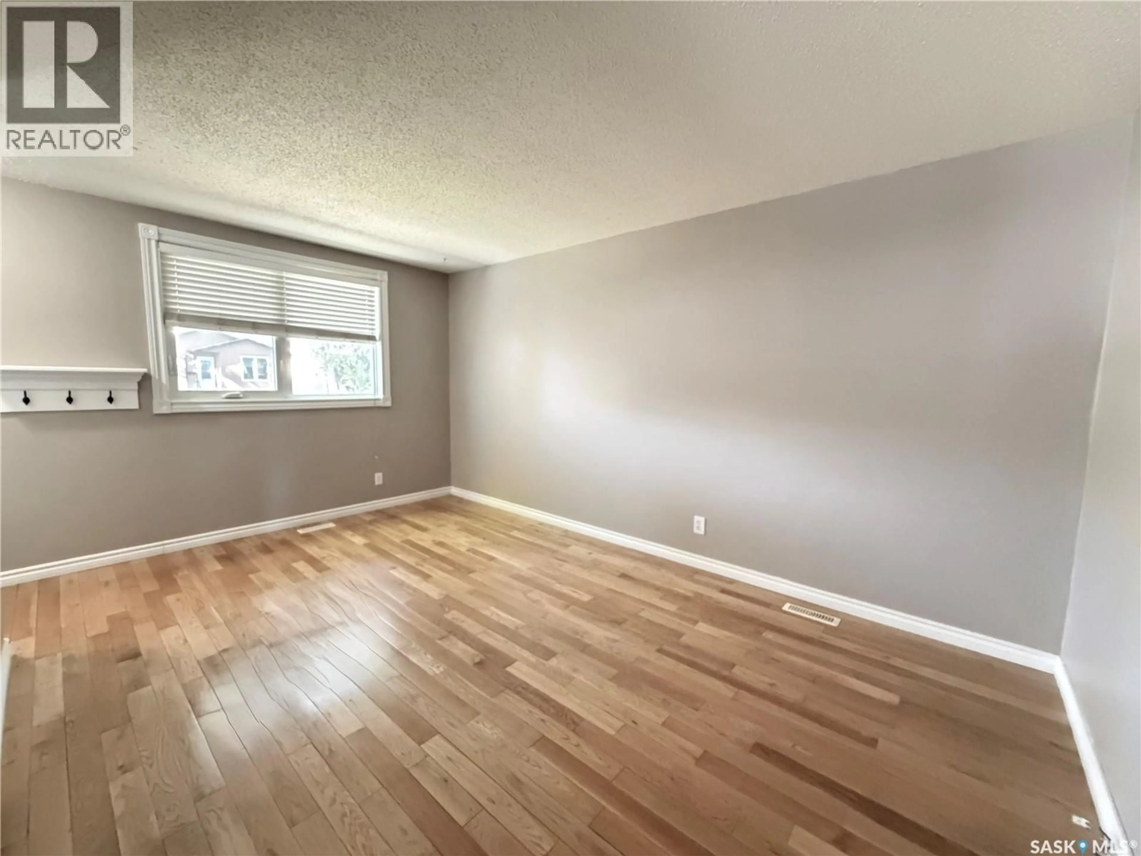 A pic of a room for 15 MARSHALL CRESCENT, Regina Saskatchewan S4R4Y8