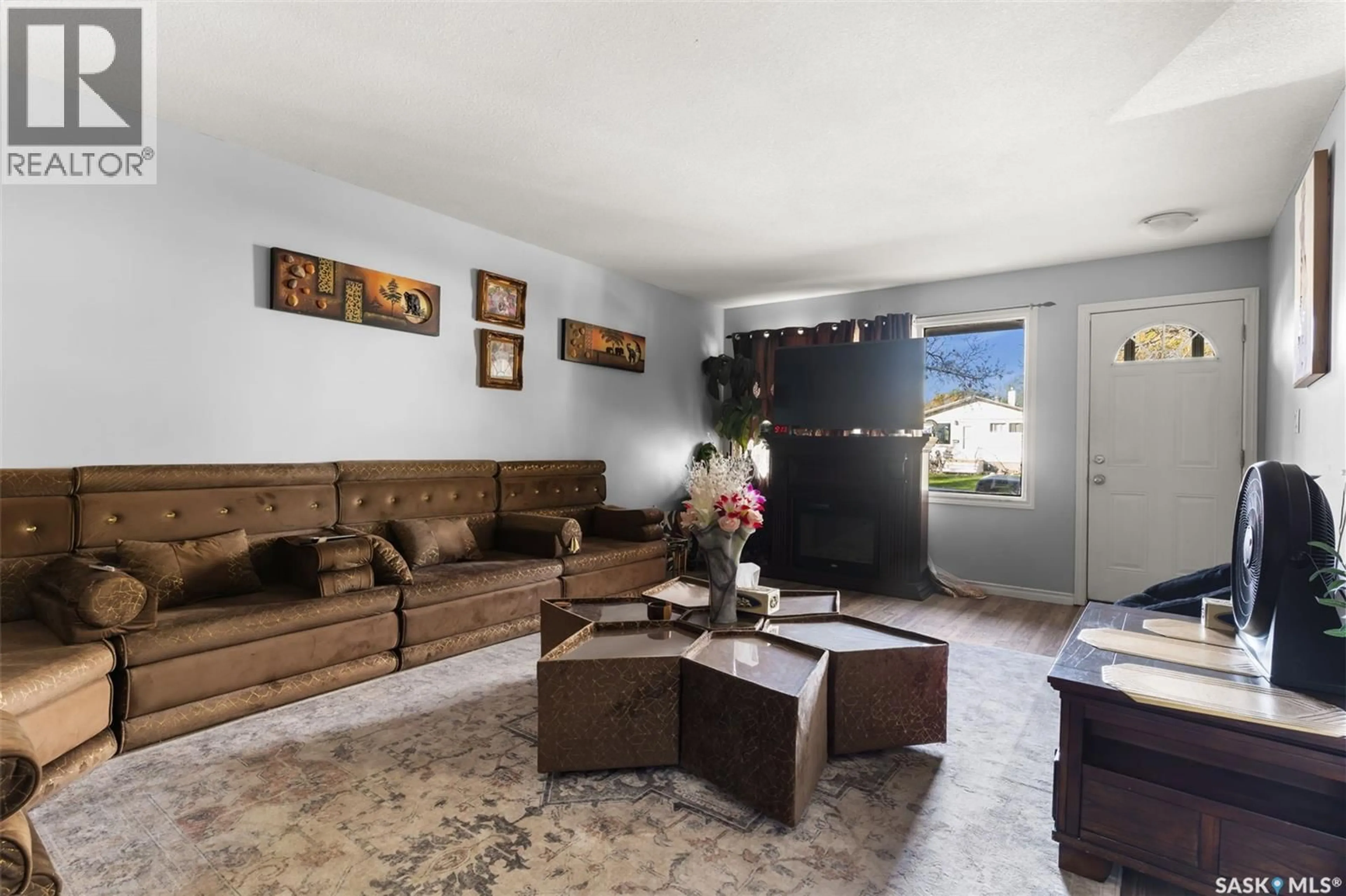 Living room with furniture, unknown for 1435 - 1437 RUPERT STREET, Regina Saskatchewan S4N1V9