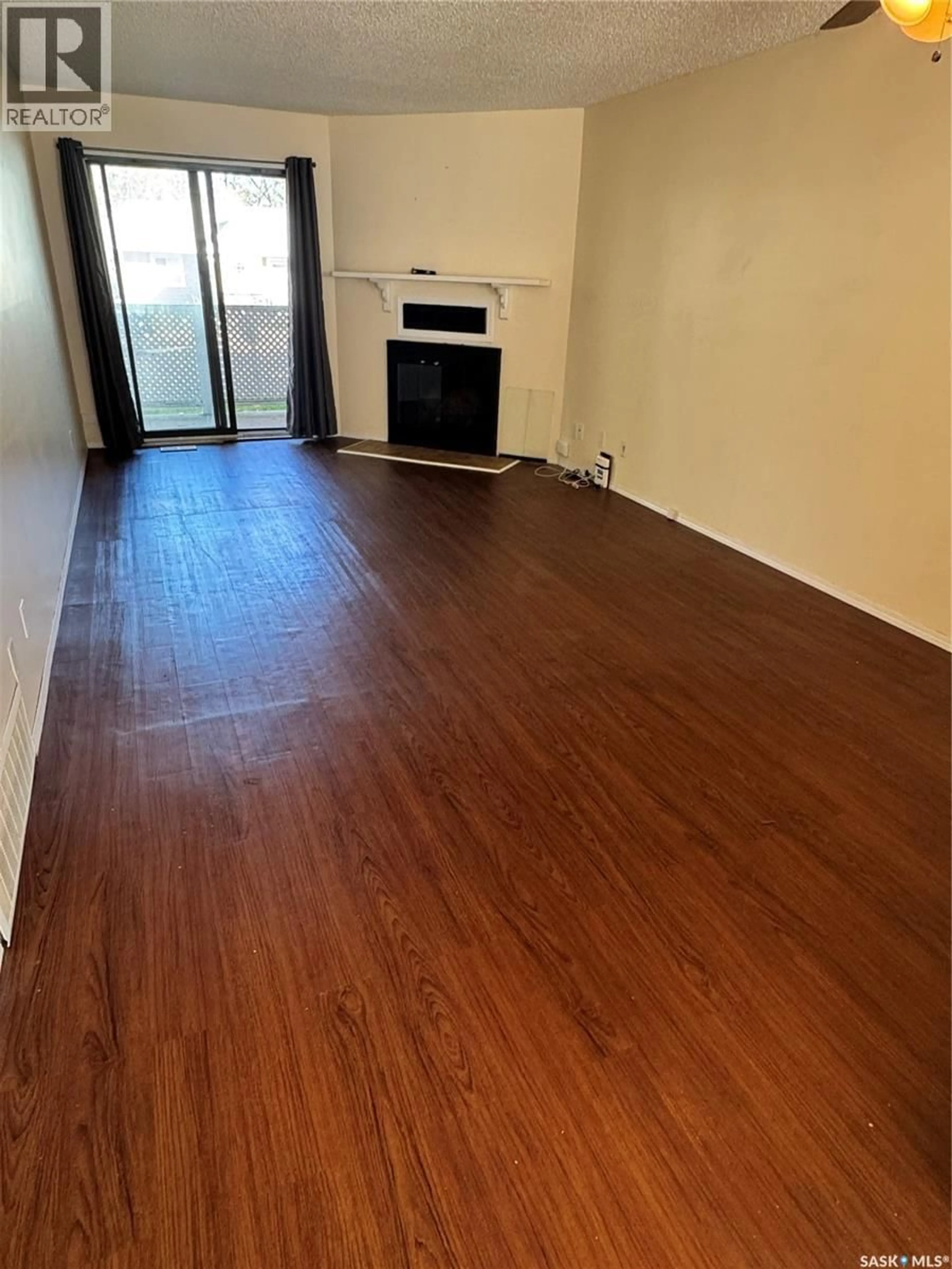 A pic of a room for 308 CEDAR MEADOW DRIVE, Regina Saskatchewan S4X3J5