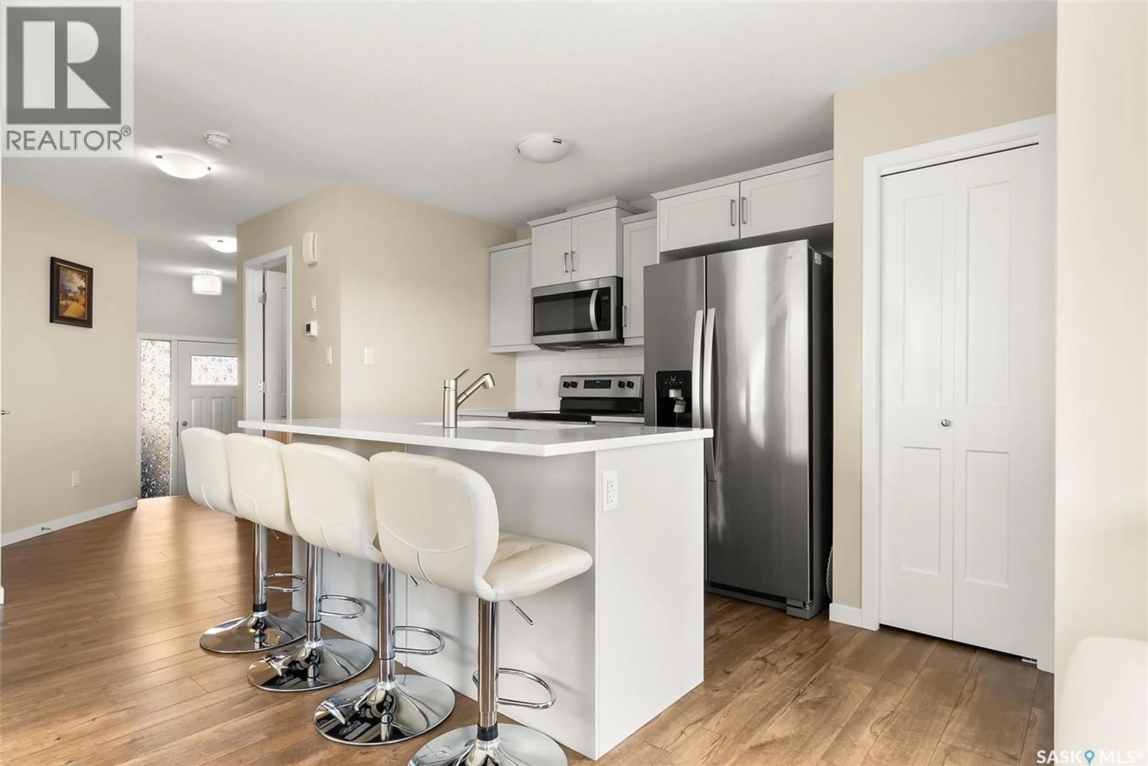 Open concept kitchen, unknown for 26 5301 BEACON DRIVE, Regina Saskatchewan S4W0R6