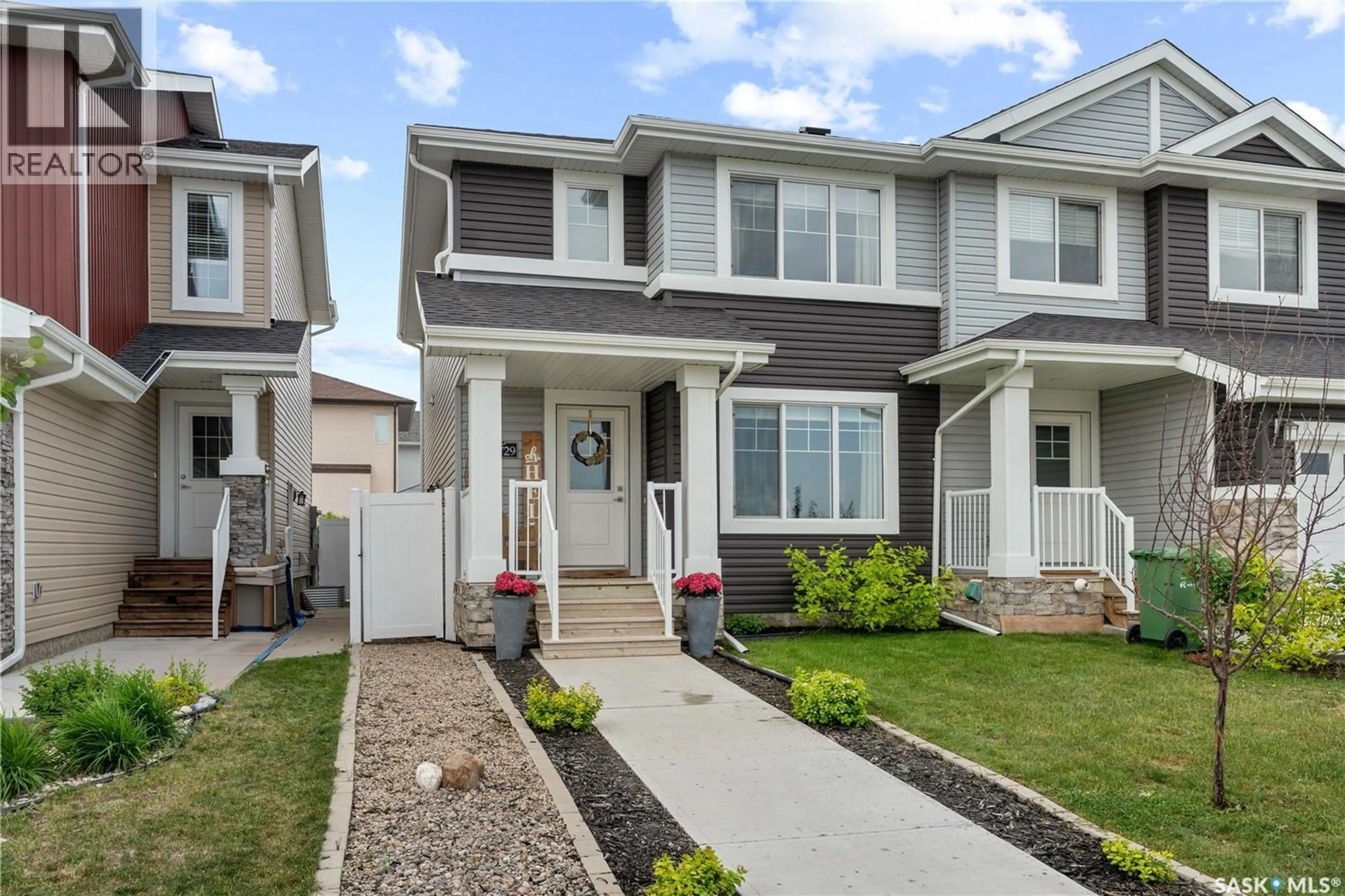 Home with vinyl exterior material, street for 4729 KELLER AVENUE, Regina Saskatchewan S4V3R6