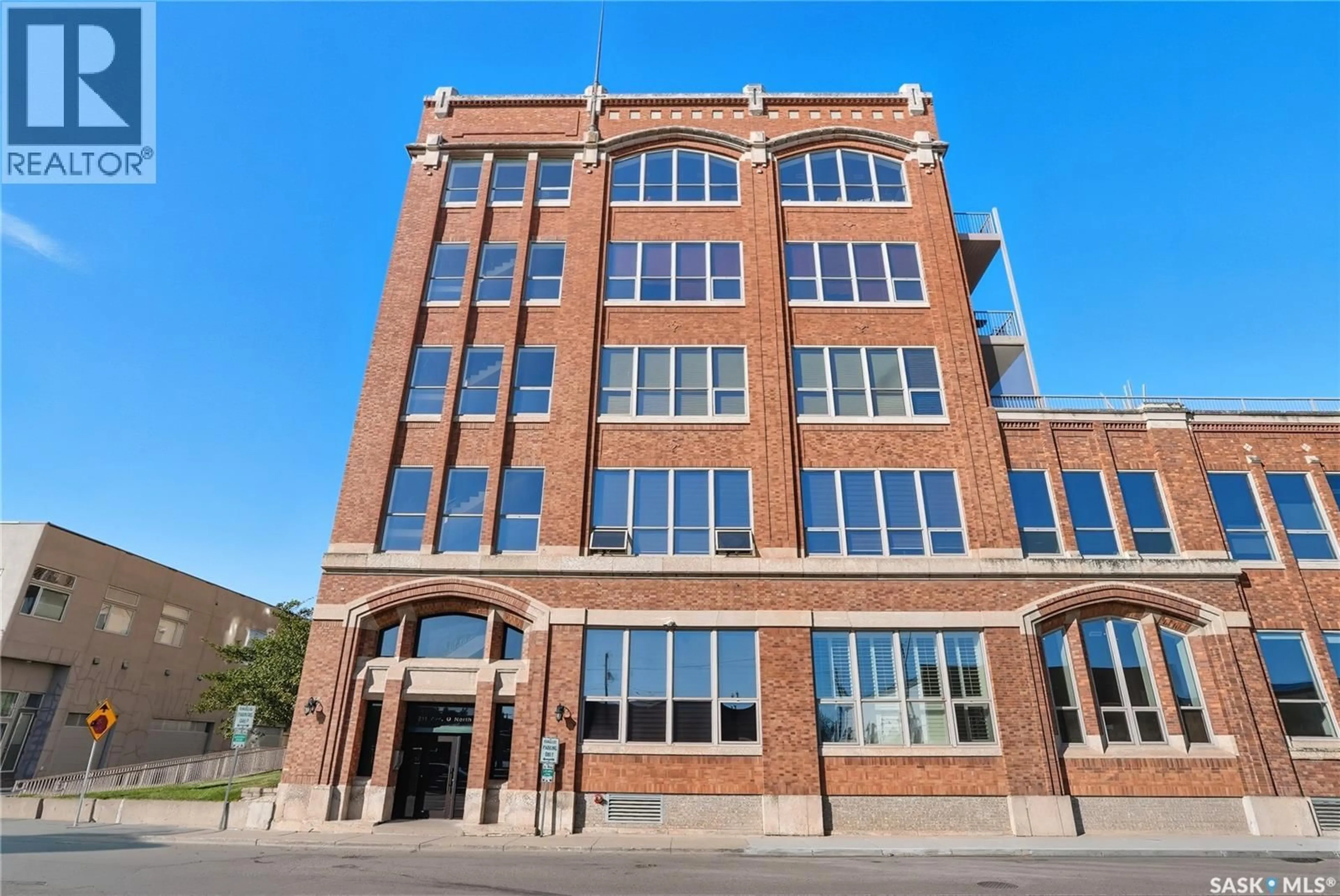 Home with brick exterior material, building for N - 503 211 D AVENUE, Saskatoon Saskatchewan S7L1M7