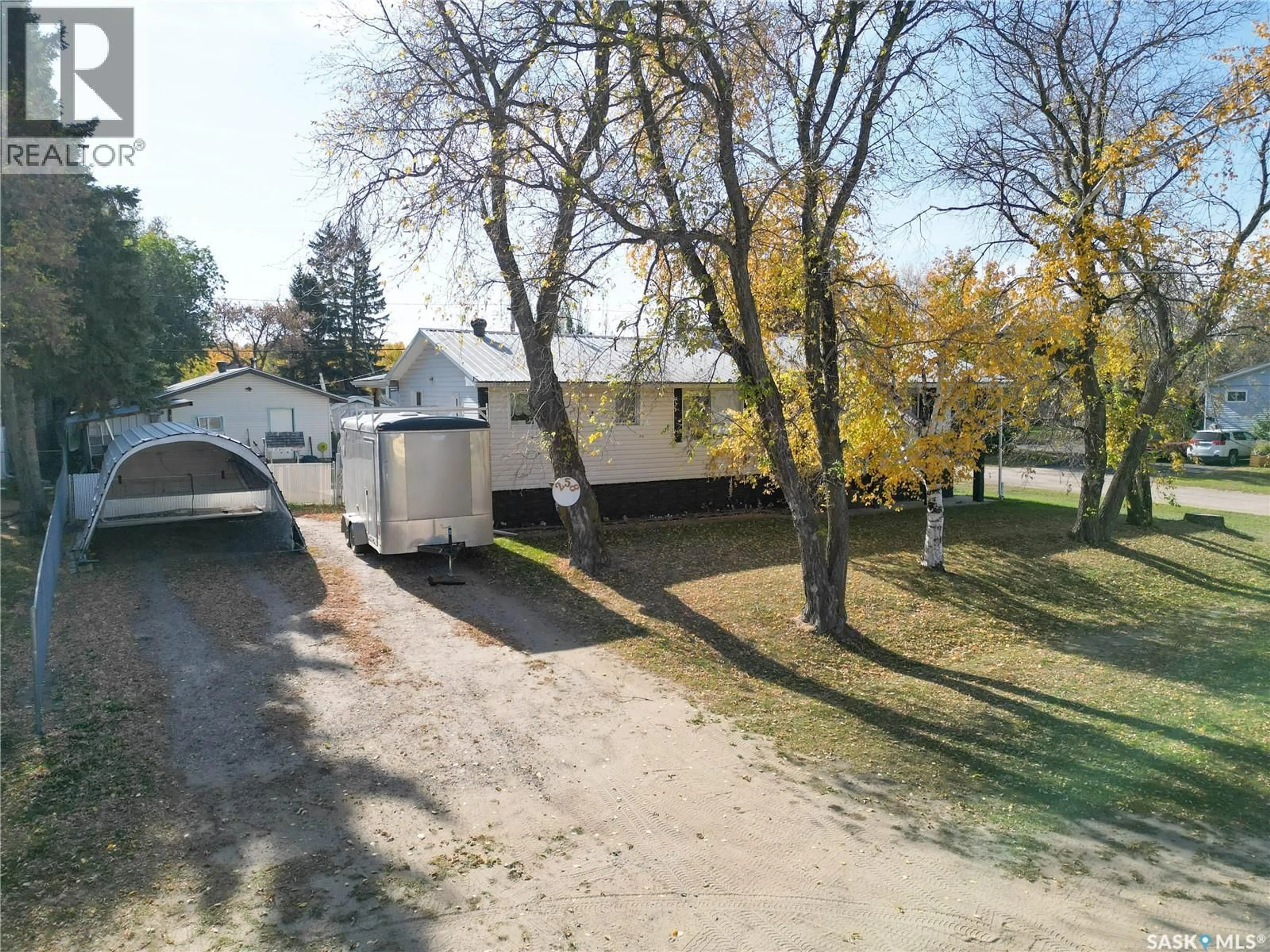 A pic from outside/outdoor area/front of a property/back of a property/a pic from drone, street for 258 PINE STREET, Buckland Rm No. 491 Saskatchewan S6V5R3