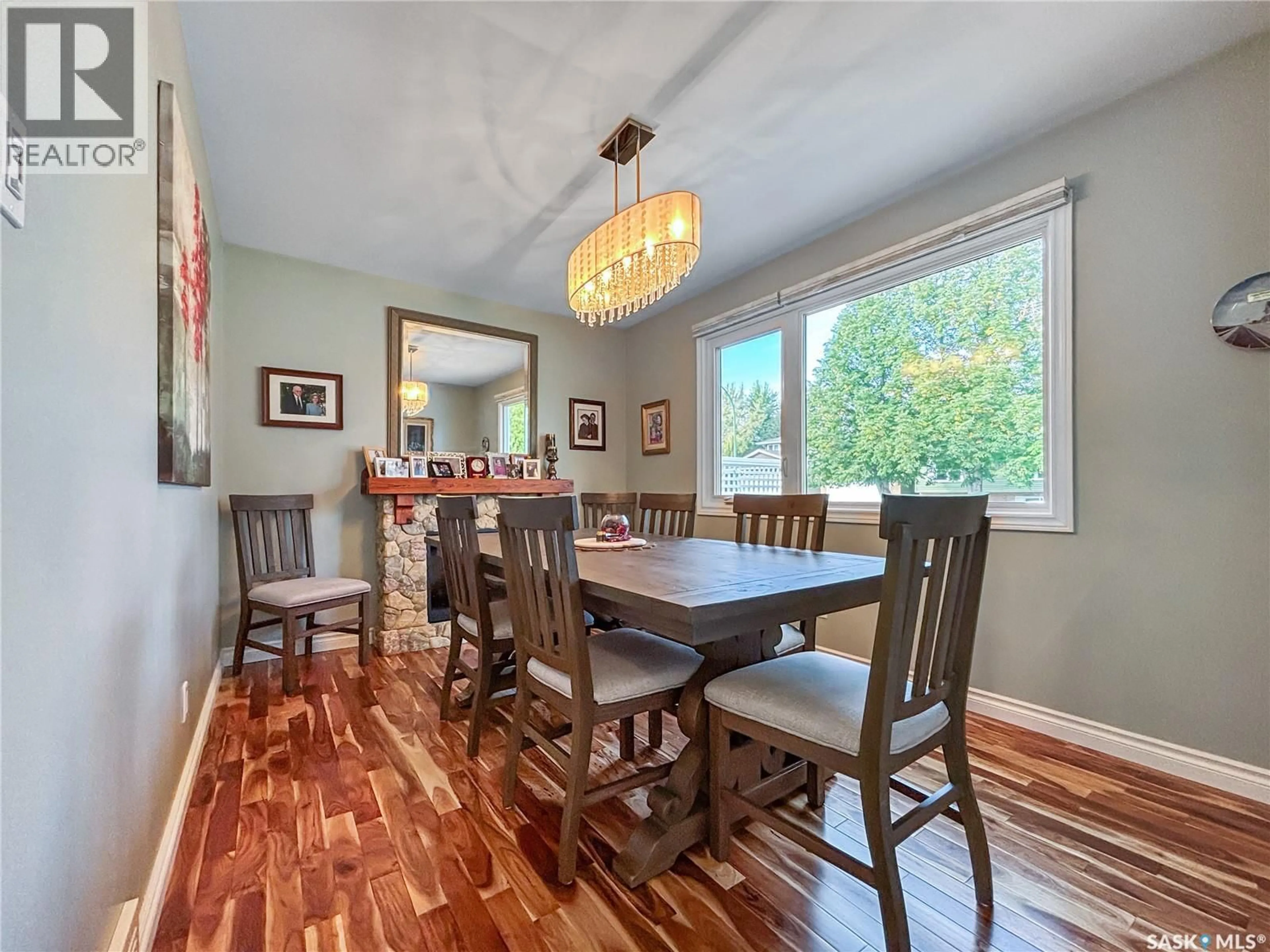 Dining room, wood/laminate floor for 323 TOBIN CRESCENT, Saskatoon Saskatchewan S7K4N4