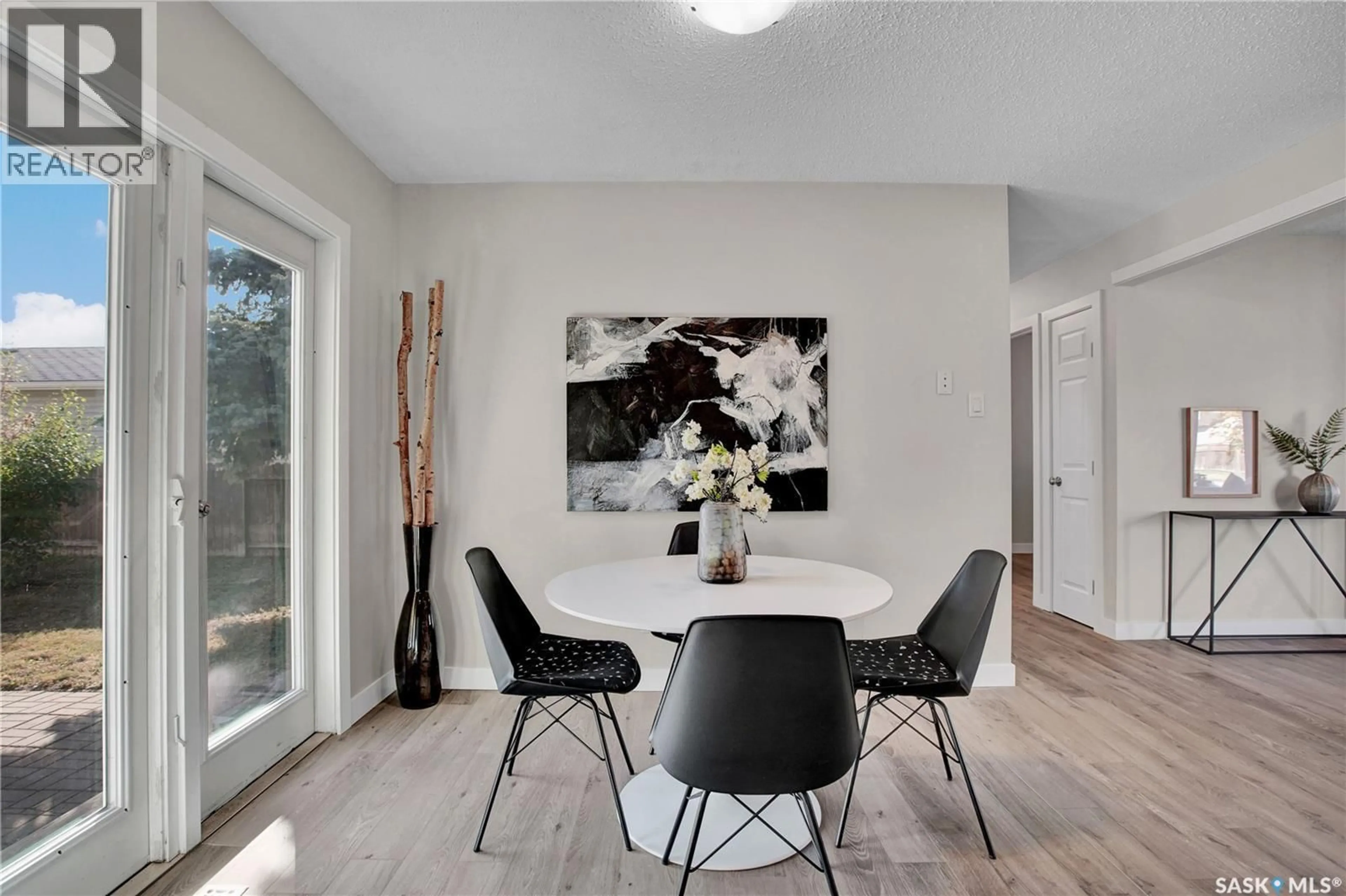 Dining room, unknown for 126 VANIER CRESCENT, Saskatoon Saskatchewan S7L5H5