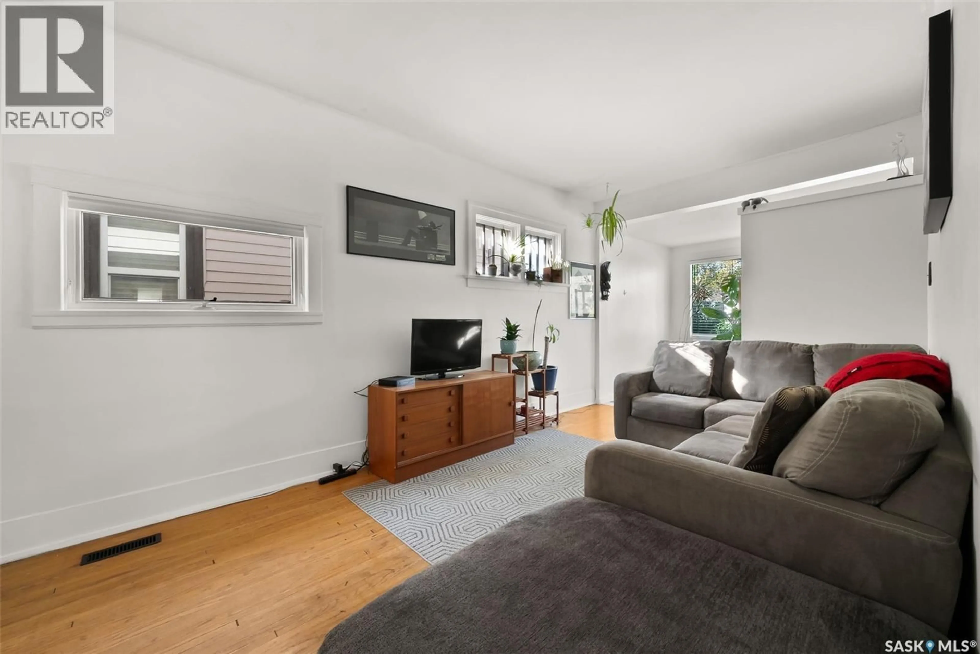 Living room with furniture, unknown for 1551 MONTAGUE STREET, Regina Saskatchewan S4T3J4