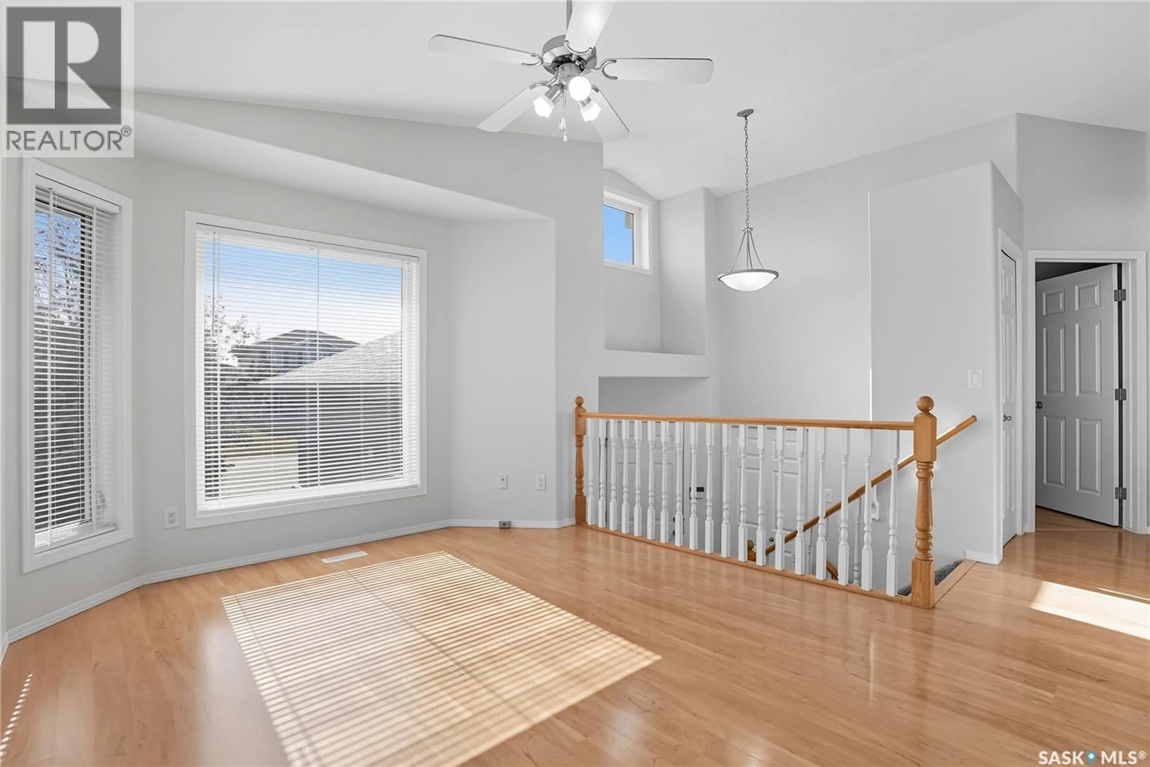 Unknown for 207 BUCKWOLD COVE, Saskatoon Saskatchewan S7N4V8