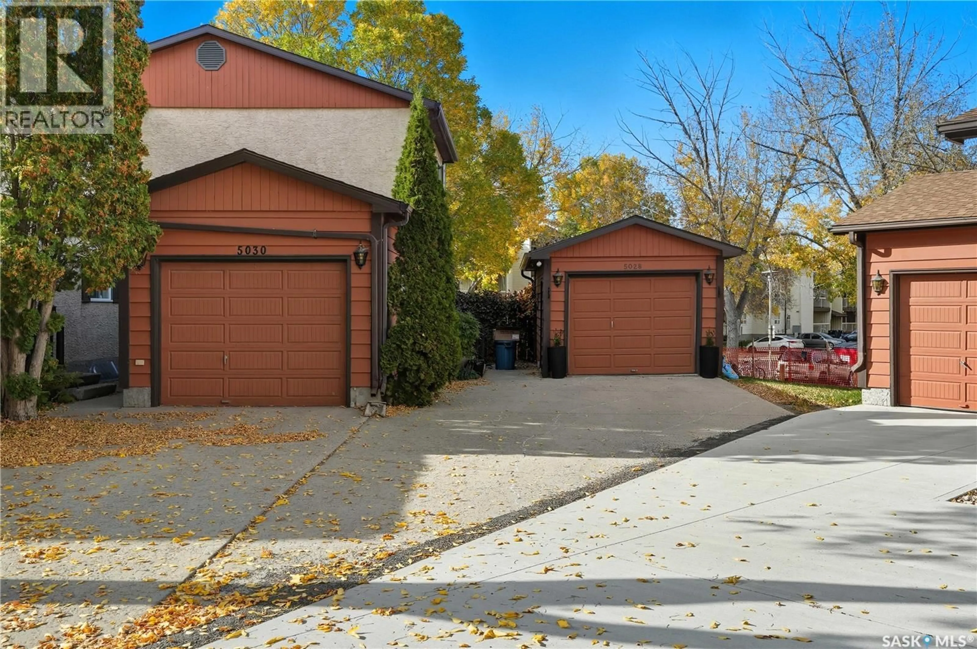 Indoor garage for 5028 NEWPORT ROAD, Regina Saskatchewan S4S7A6