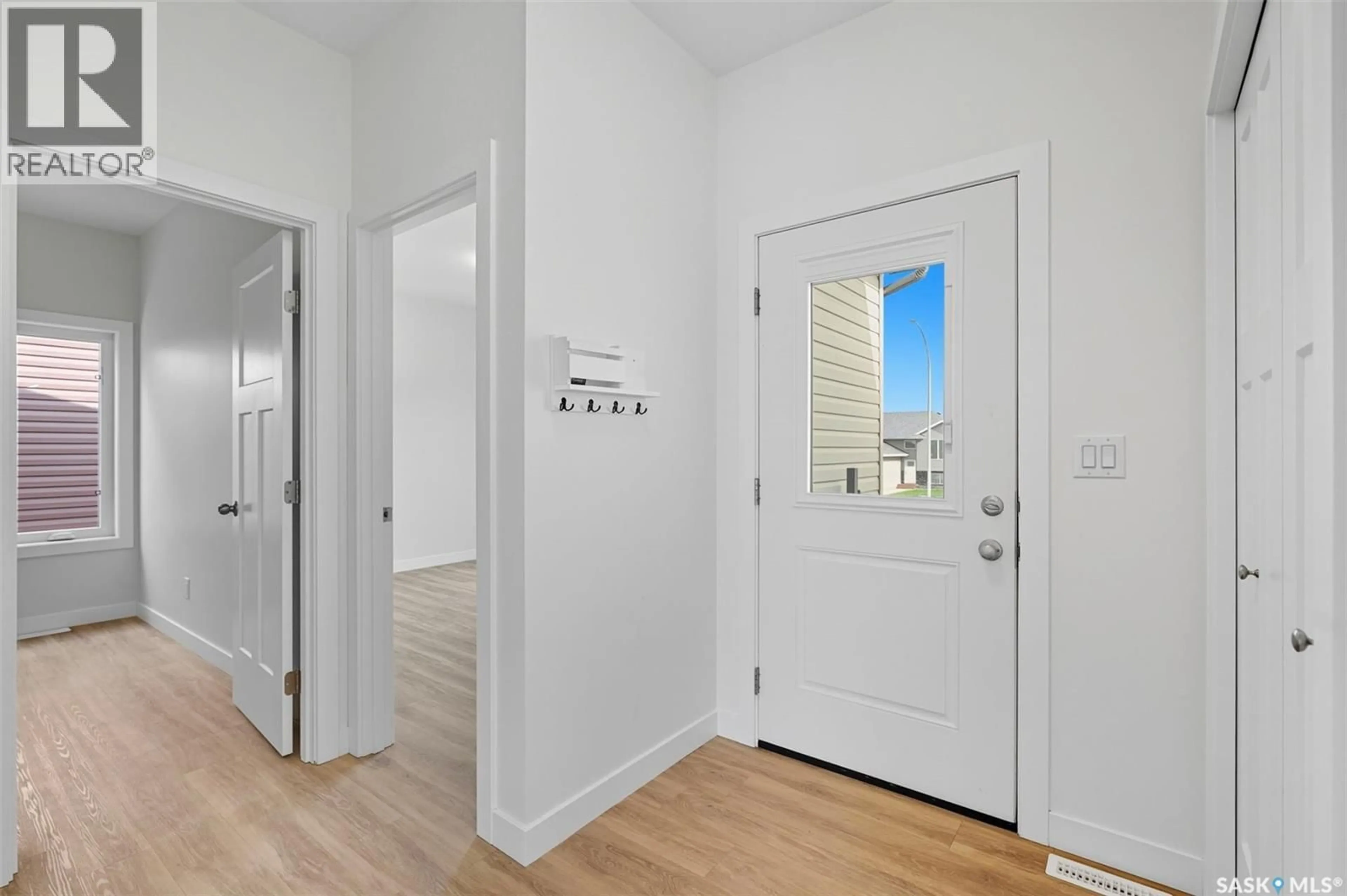 Indoor entryway for 92 DIEFENBAKER AVENUE, Hague Saskatchewan S0K1X0