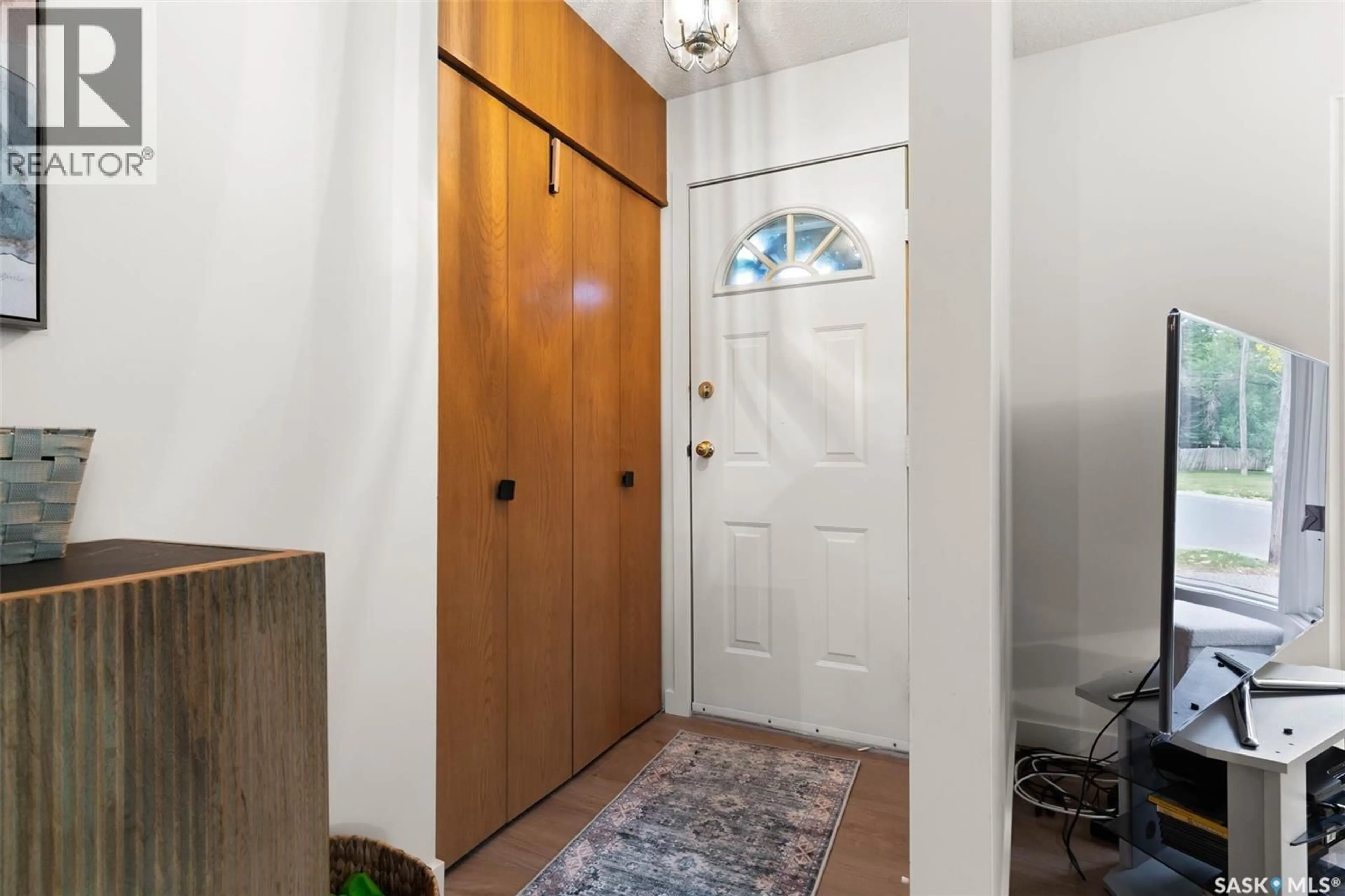 Indoor entryway for 7 NORRIS ROAD, Regina Saskatchewan S4S5N1