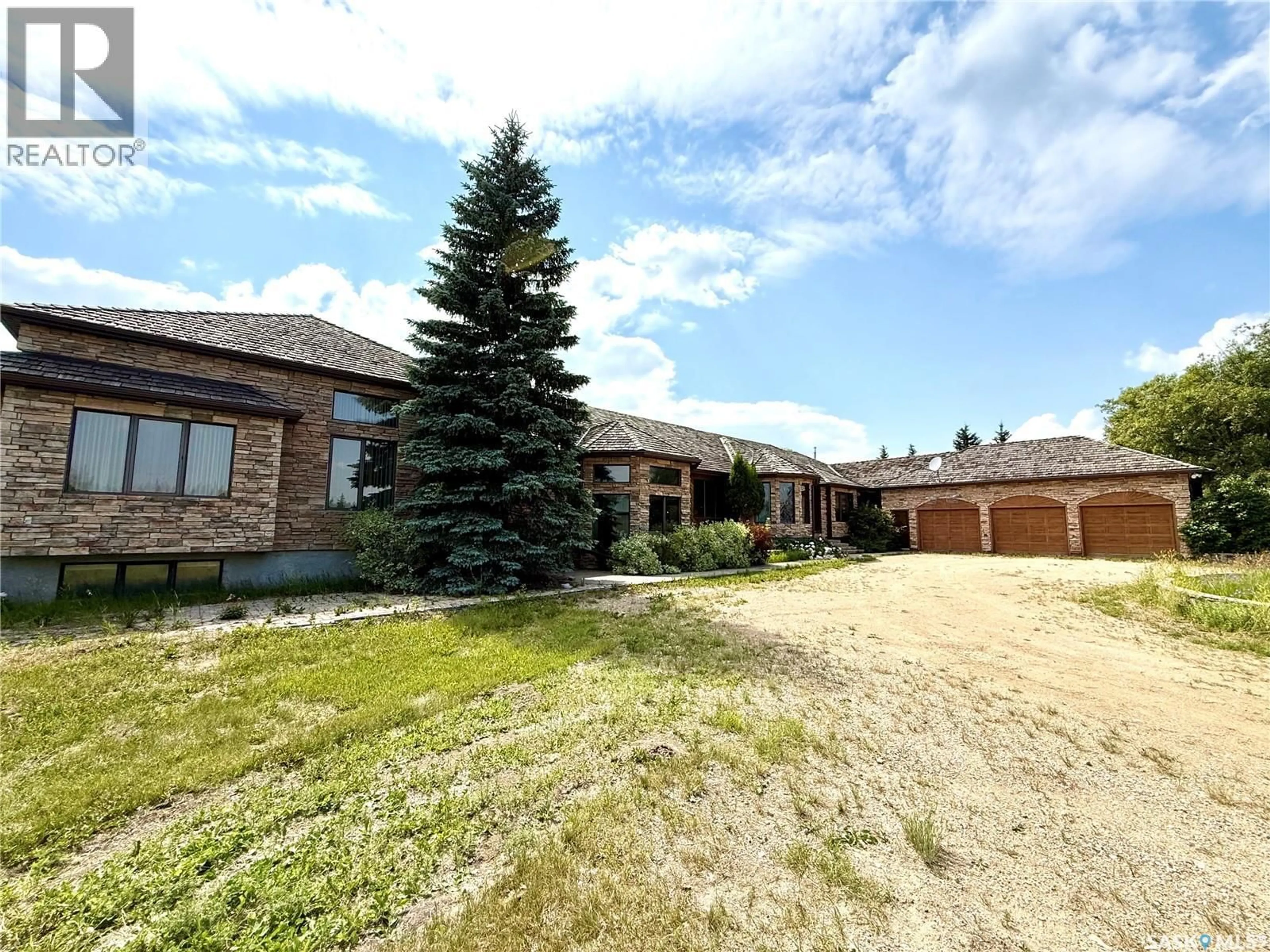 A pic from outside/outdoor area/front of a property/back of a property/a pic from drone, unknown for 30 YORK LAKE ROAD, Orkney Rm No. 244 Saskatchewan S3N0T2