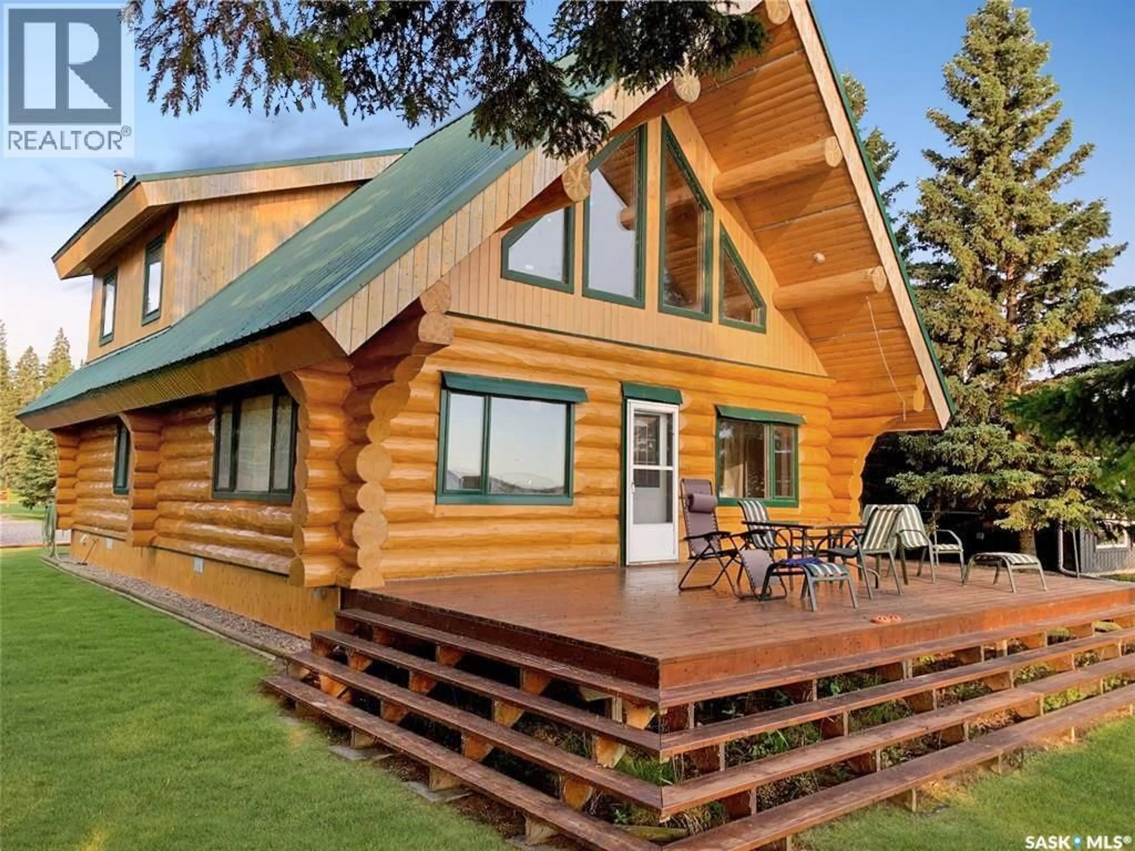 Home with vinyl exterior material, unknown for 12 BARNES PLACE, Candle Lake Saskatchewan S0J3E0