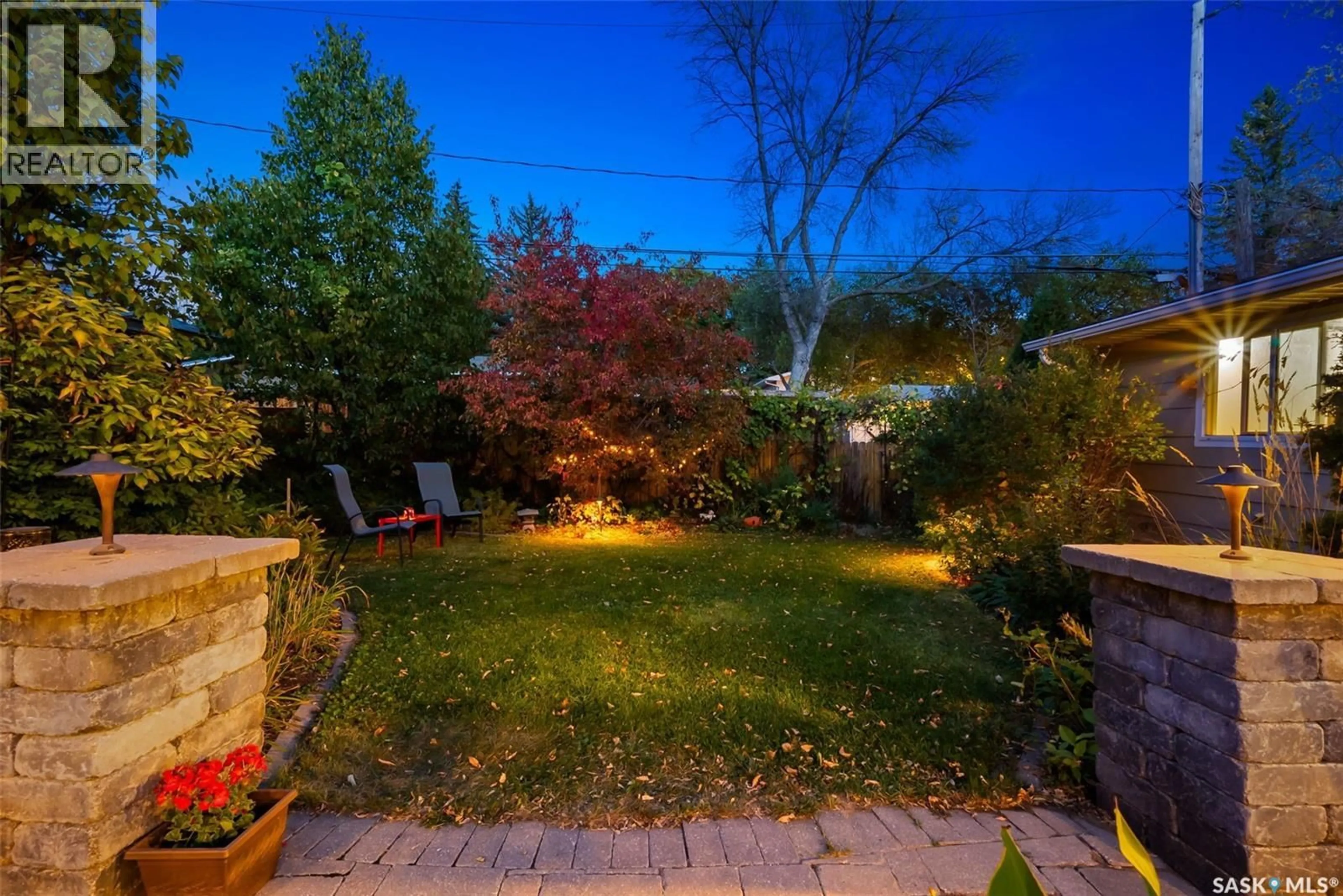 Patio, street for 45 PROCTER PLACE, Regina Saskatchewan S4S4E9