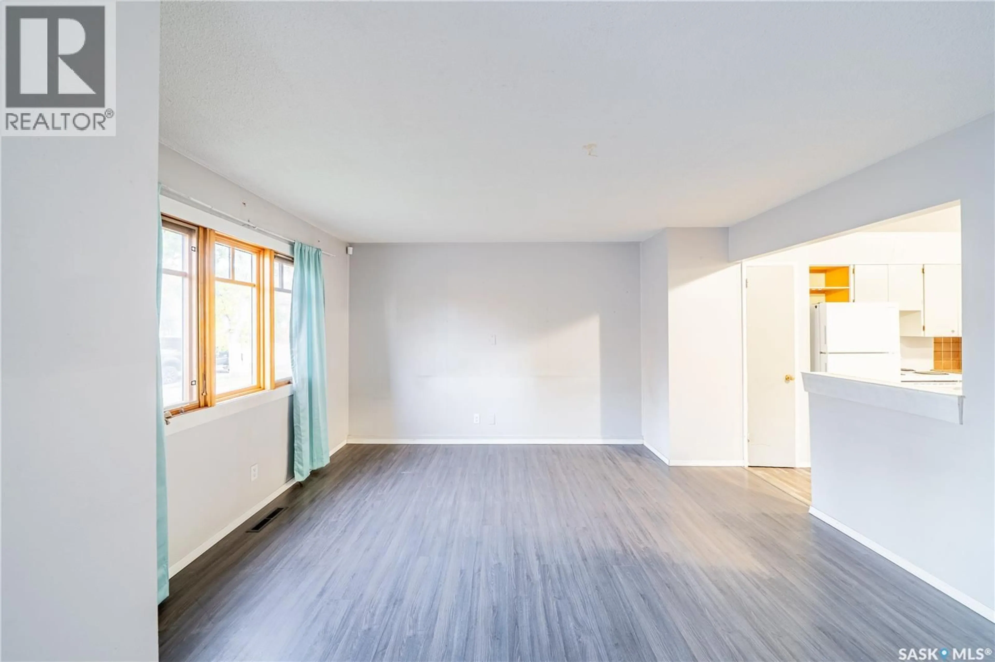 A pic of a room for 406 ROYAL STREET, Regina Saskatchewan S4R4Y6