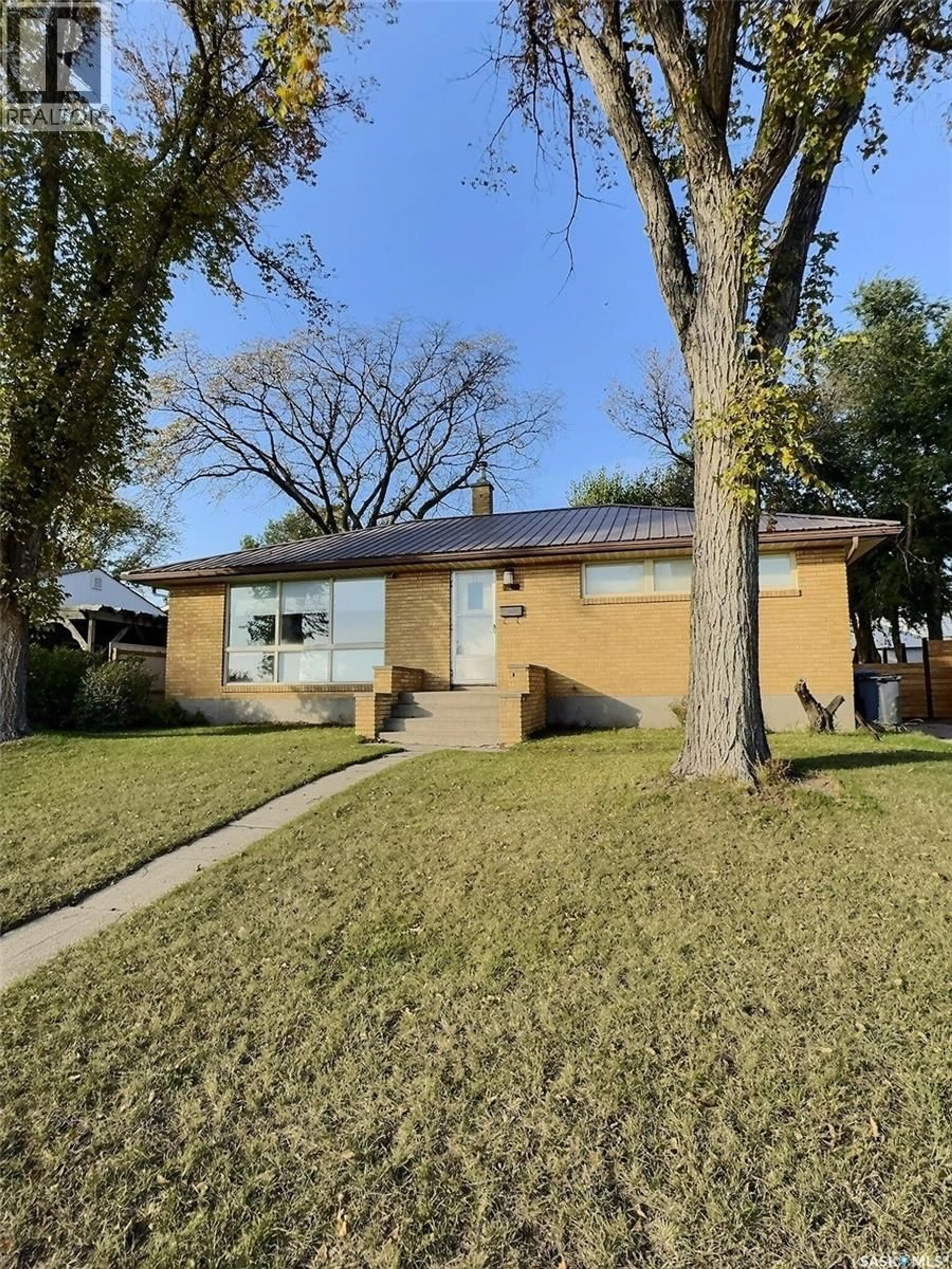 Unknown for 1727 FIRST STREET, Estevan Saskatchewan S4A0H6