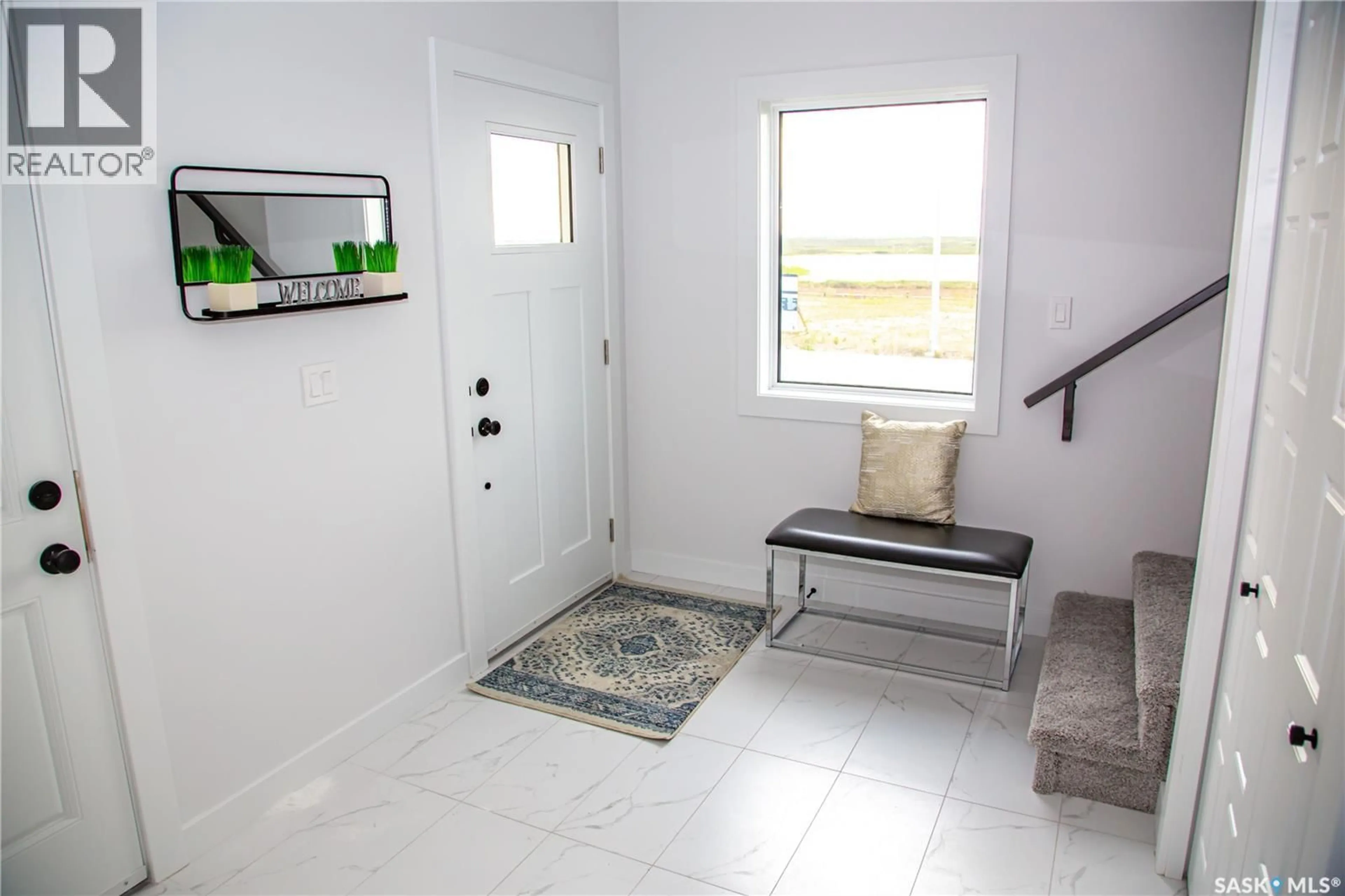 Indoor entryway for 284 OLIVER LANE, Martensville Saskatchewan S0K2T1