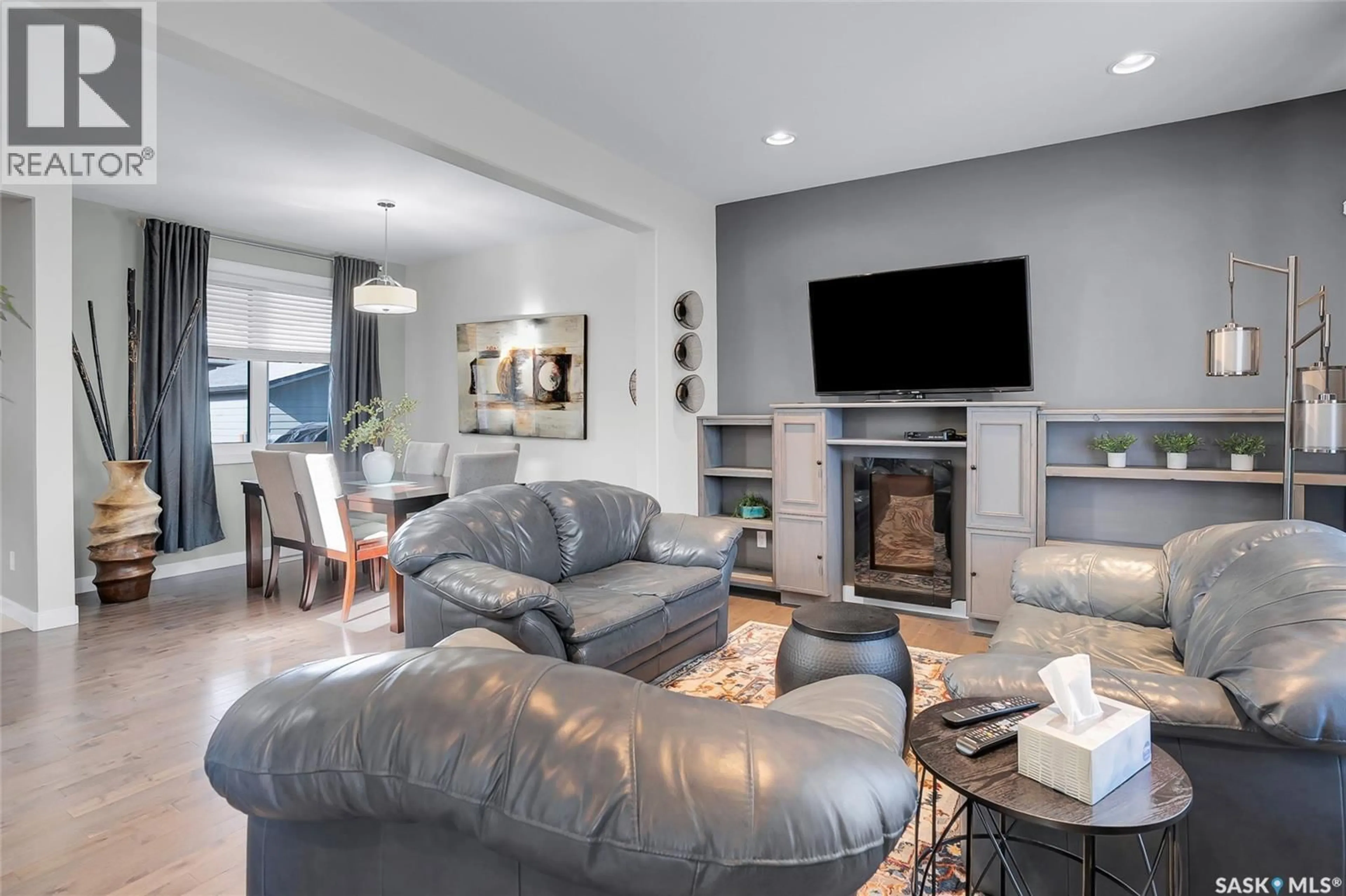 Living room with furniture, unknown for 407 GOLDEN WILLOW WAY, Warman Saskatchewan S0K4S2