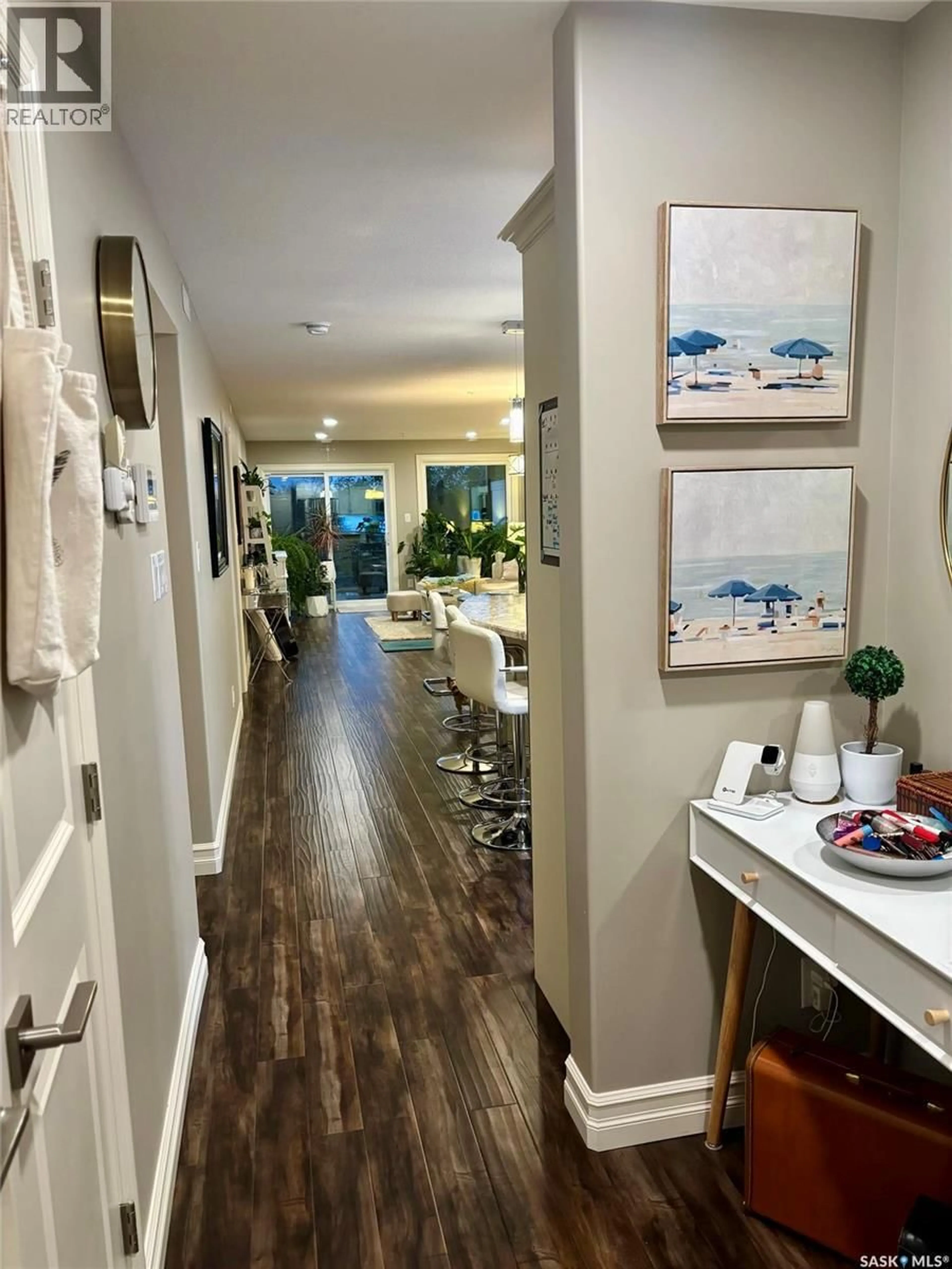 Indoor entryway for 202 1600 1ST STREET E, Prince Albert Saskatchewan S6V1G7