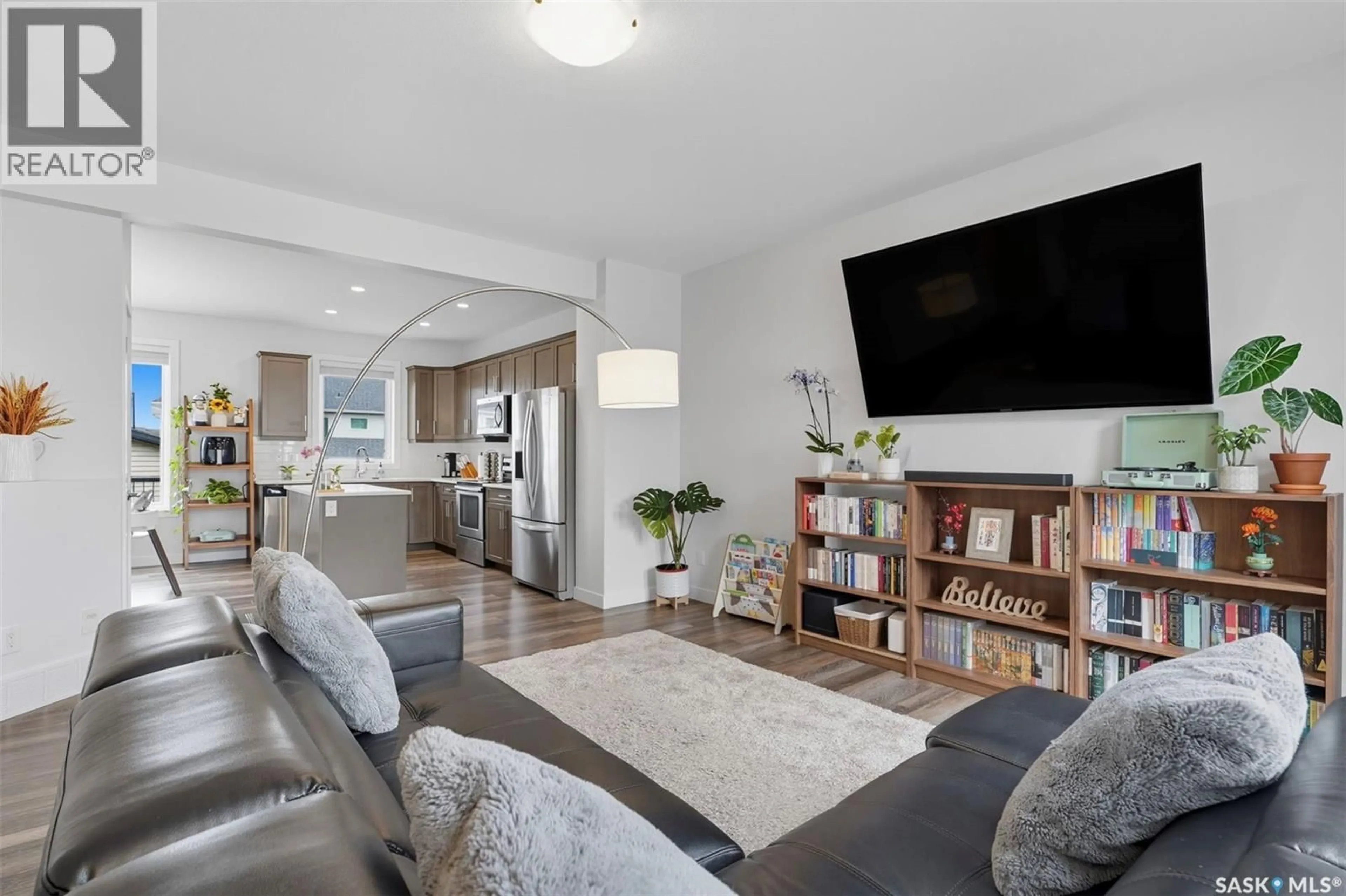 Living room with furniture, unknown for 239 NEWTON LINK, Saskatoon Saskatchewan S7V0N6
