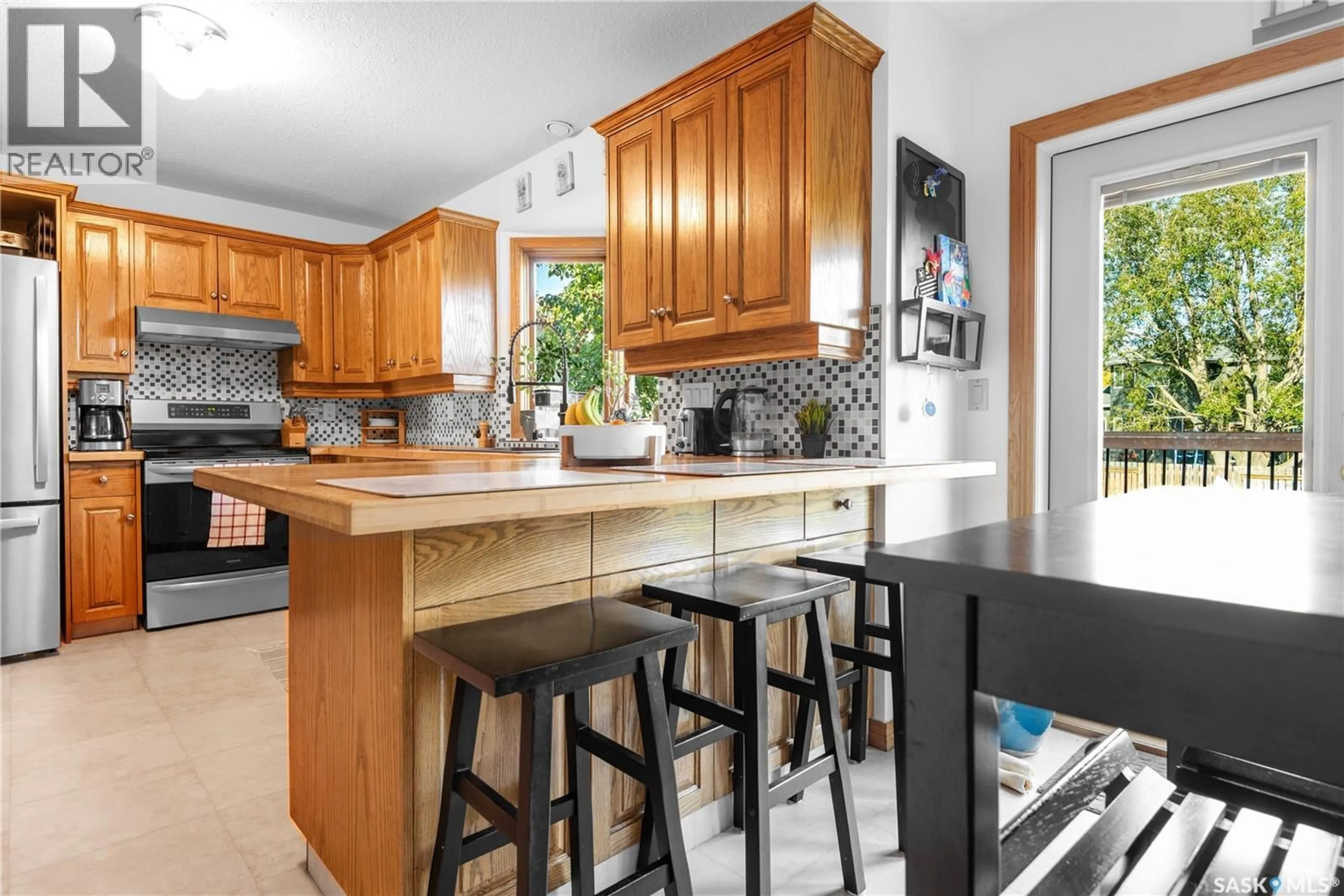 Open concept kitchen, unknown for 3215 WINCHESTER ROAD, Regina Saskatchewan S4V2T4