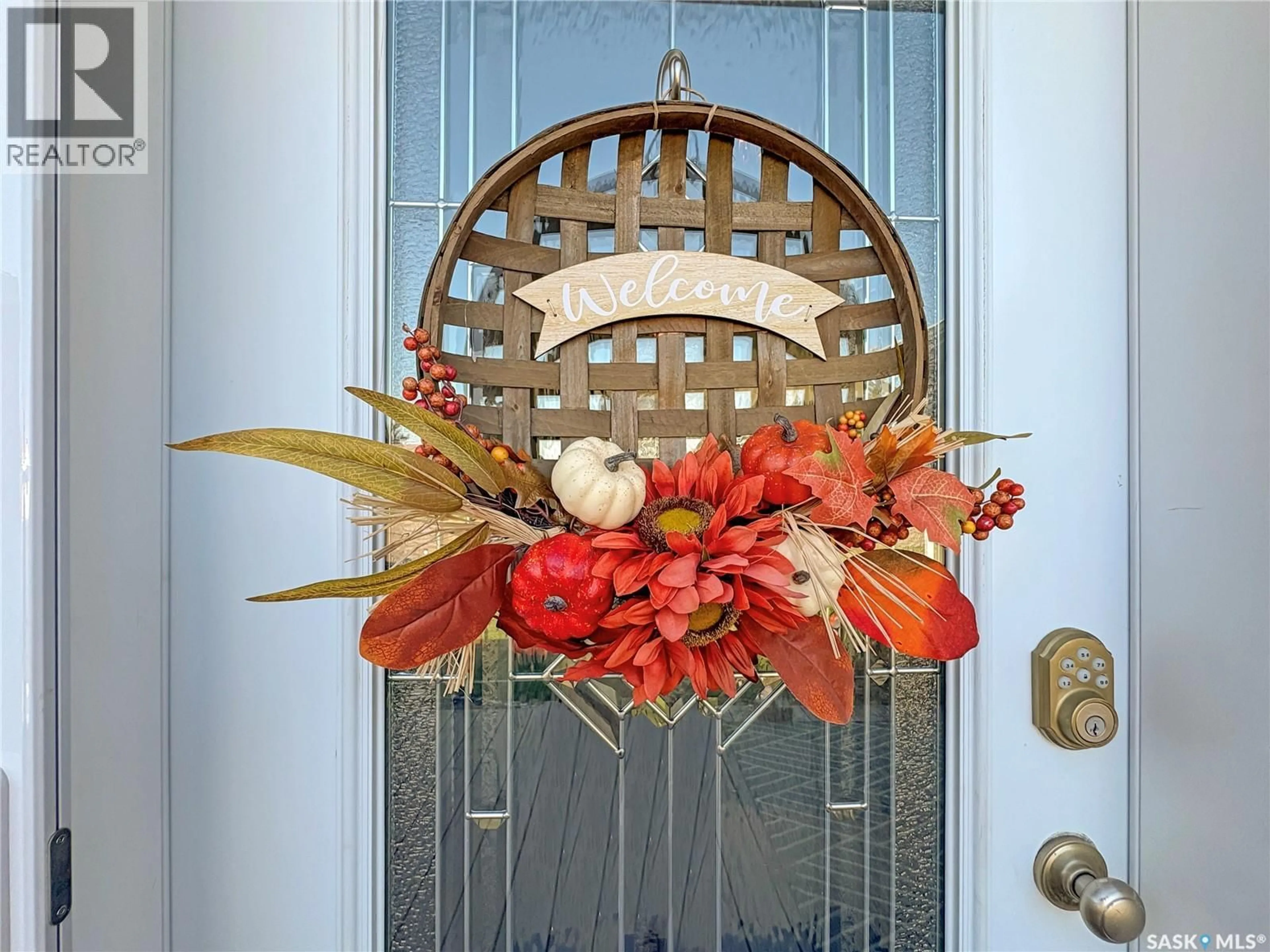 Indoor entryway for 241 RIVERBEND CRESCENT, Battleford Saskatchewan S0M0E0