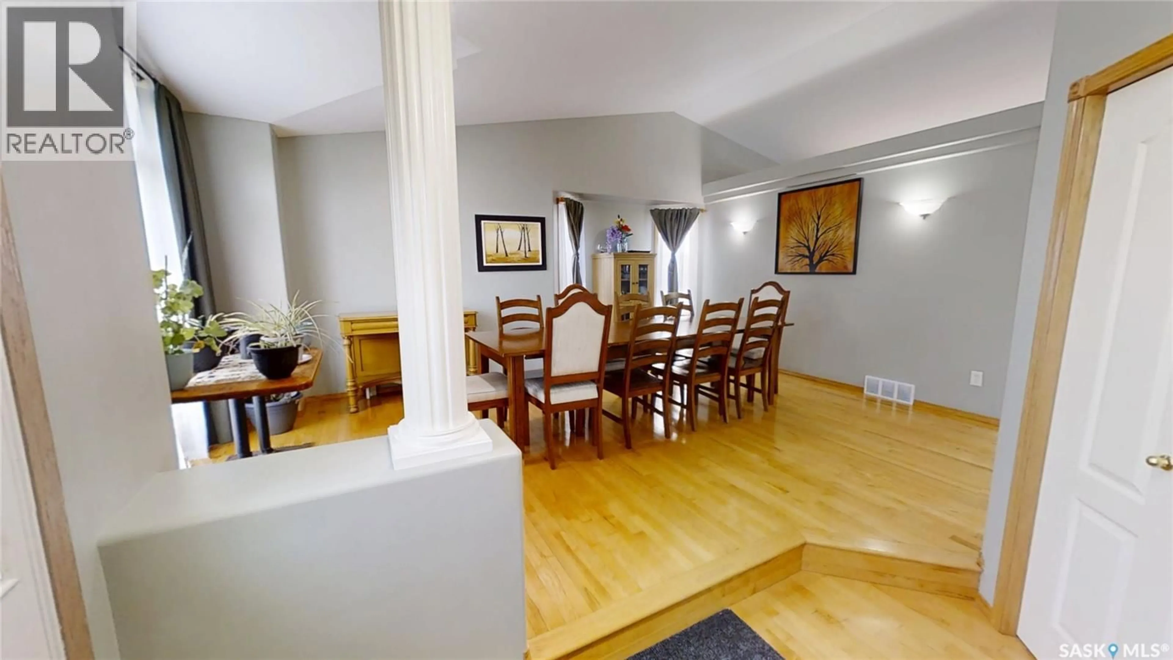 Dining room, wood/laminate floor for 106 BROOKMORE CRESCENT, Saskatoon Saskatchewan S7V1C1