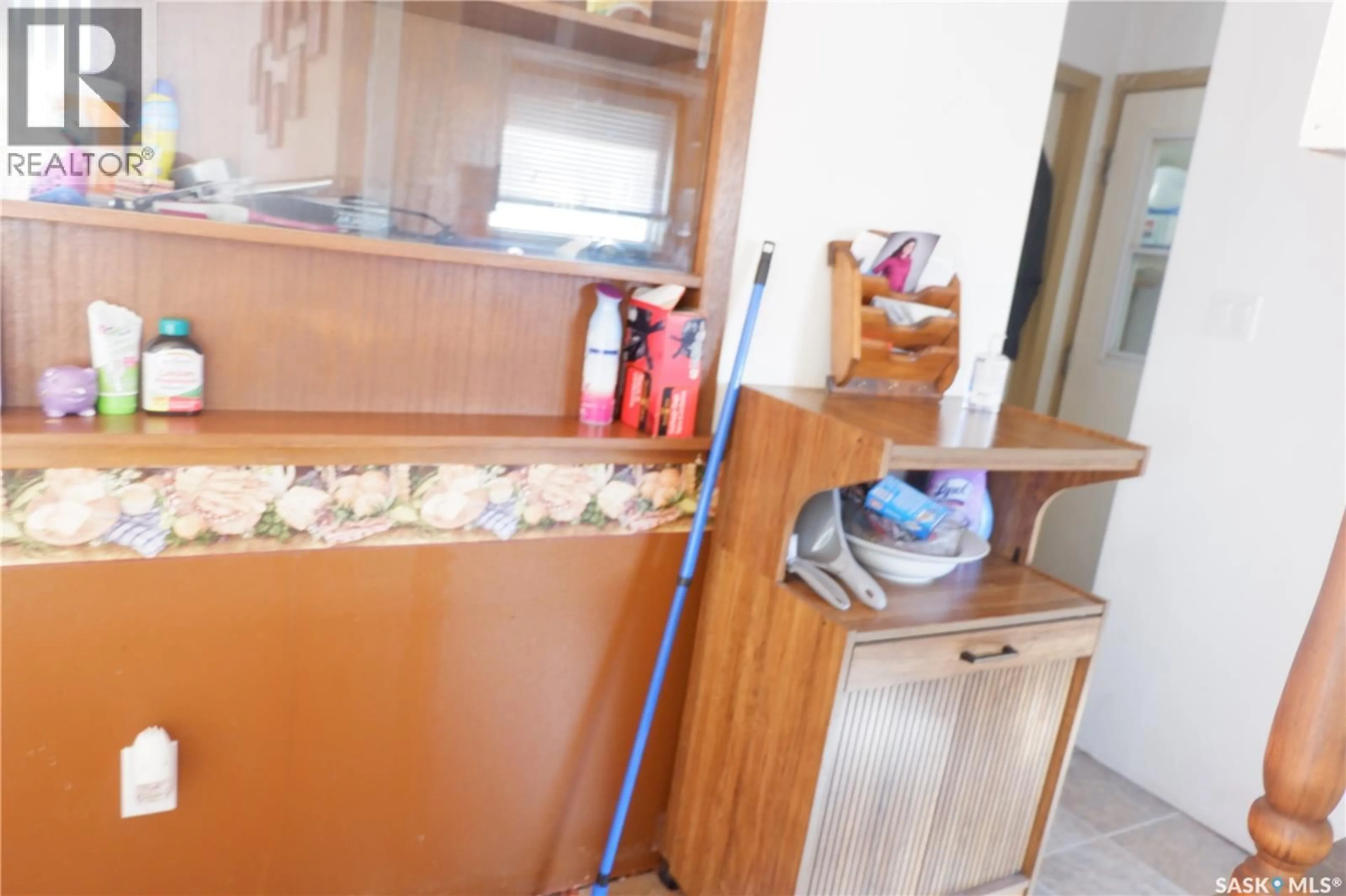 Standard kitchen, unknown for 301 2ND AVENUE, Rockglen Saskatchewan S0H3R0