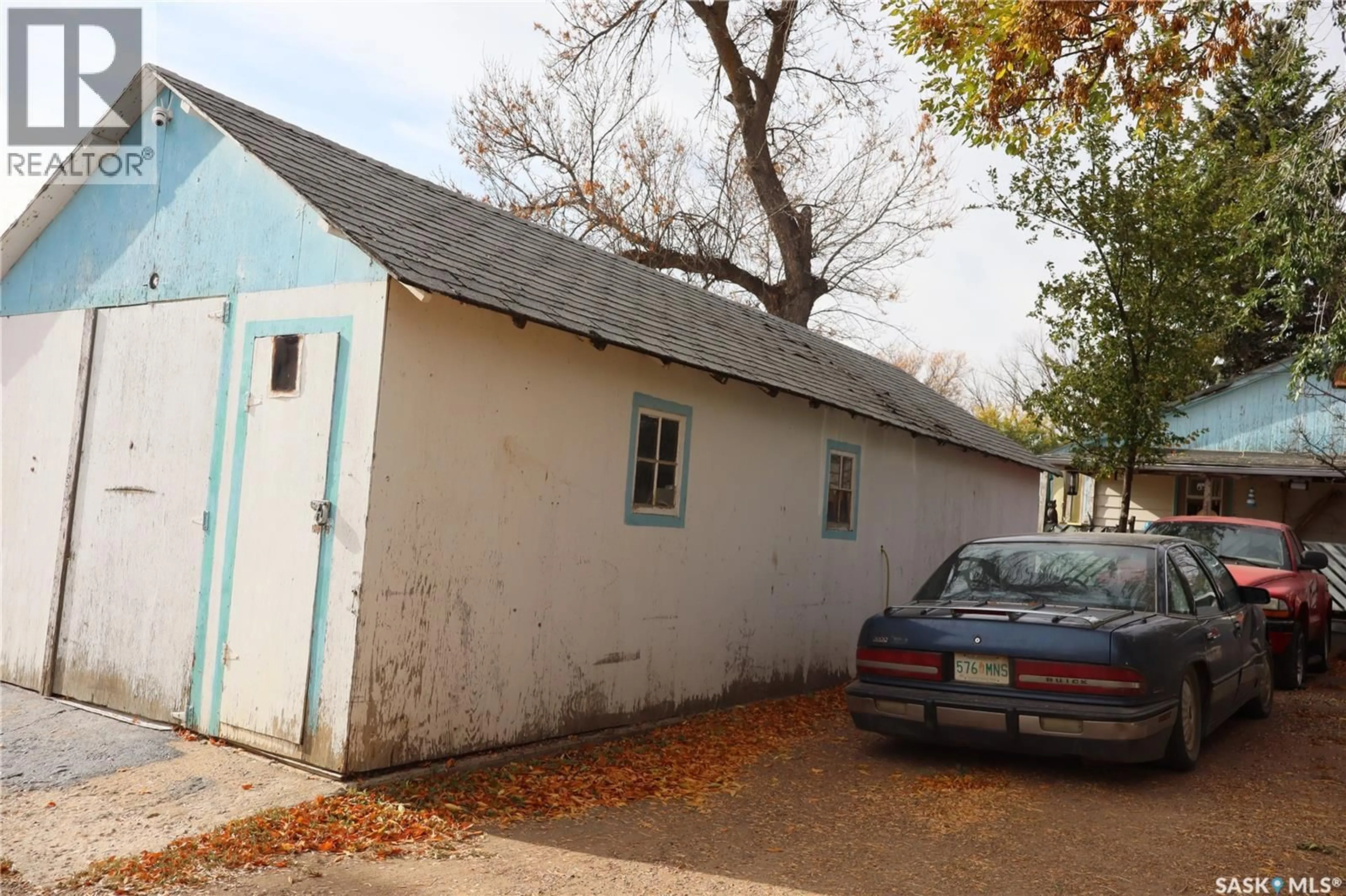 Shed for 1009 1ST STREET, Rockglen Saskatchewan S0H3R0