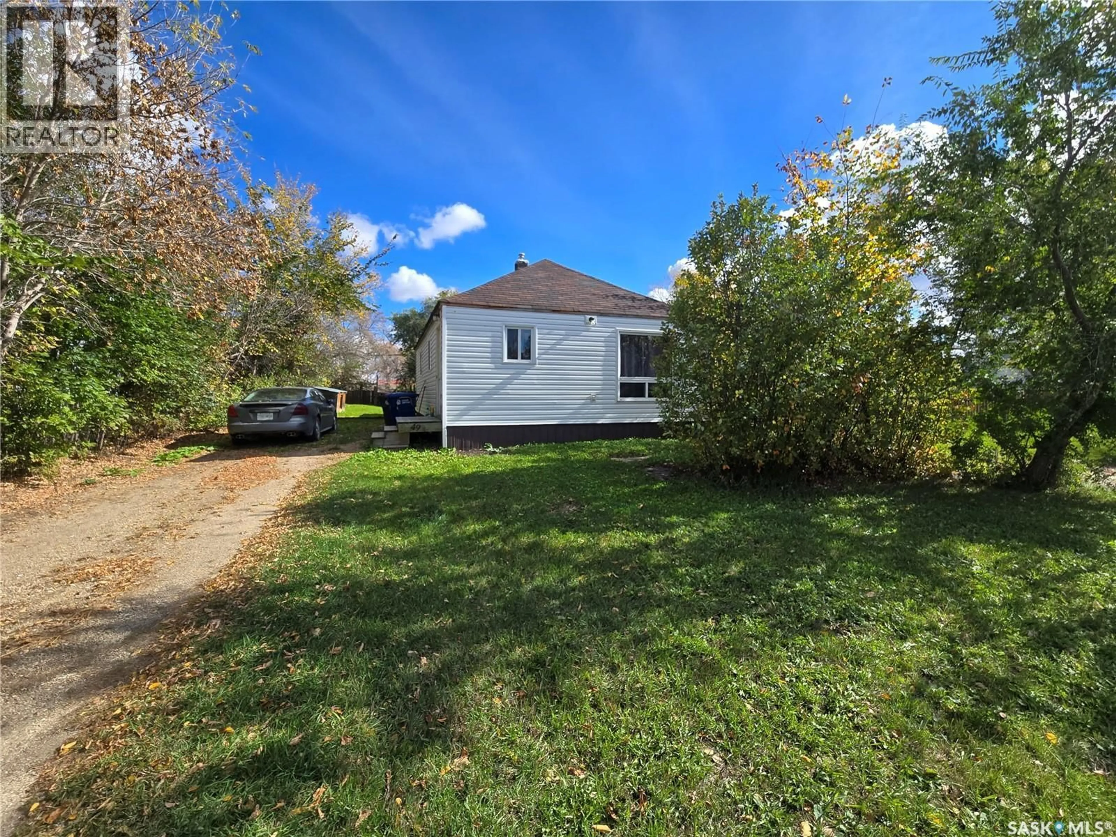A pic from outside/outdoor area/front of a property/back of a property/a pic from drone, street for 49 NEWCOMBE STREET, Manor Saskatchewan S0C1R0
