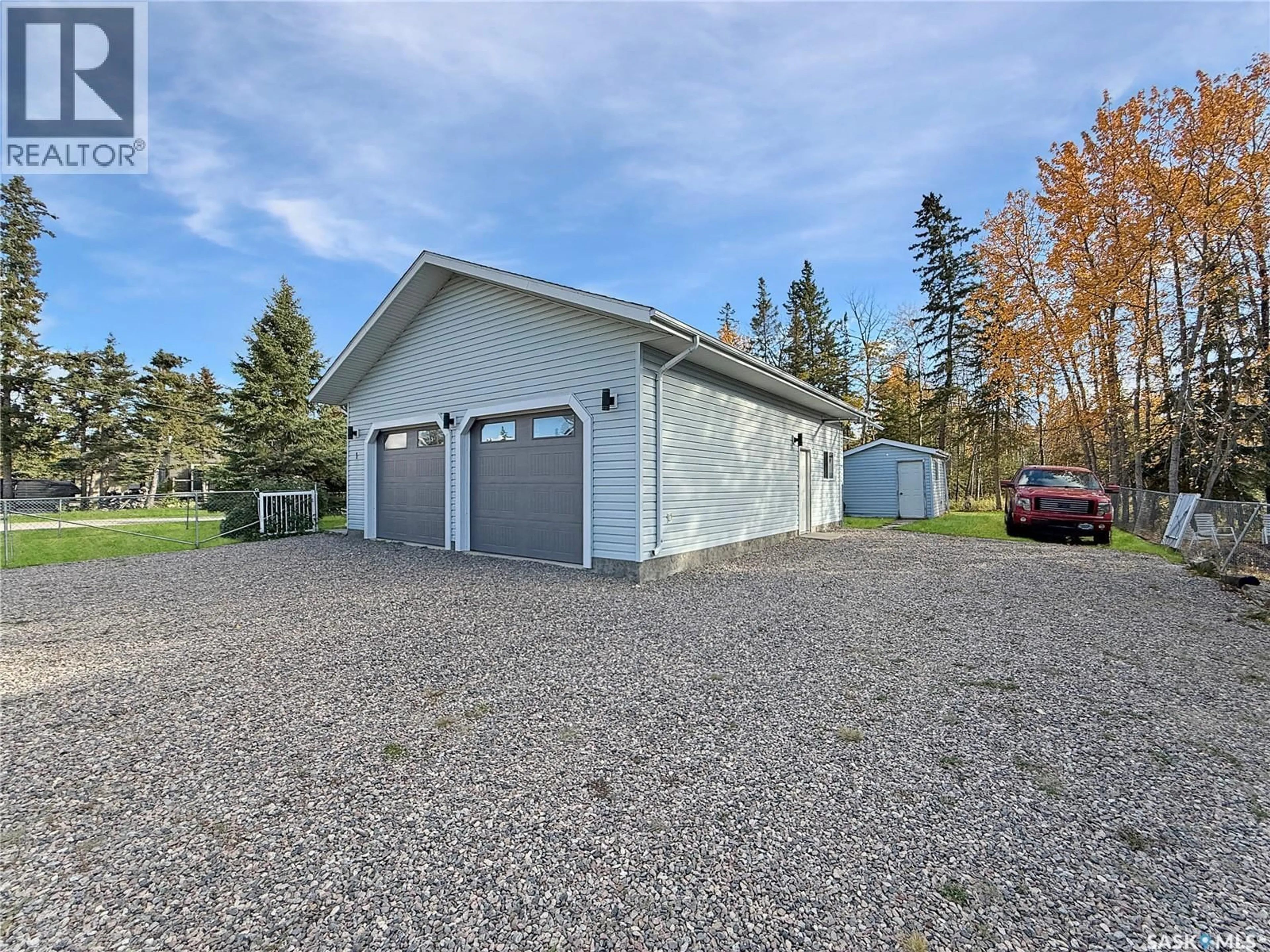 Indoor garage for 1 PINE DRIVE, Candle Lake Saskatchewan S0J3E0