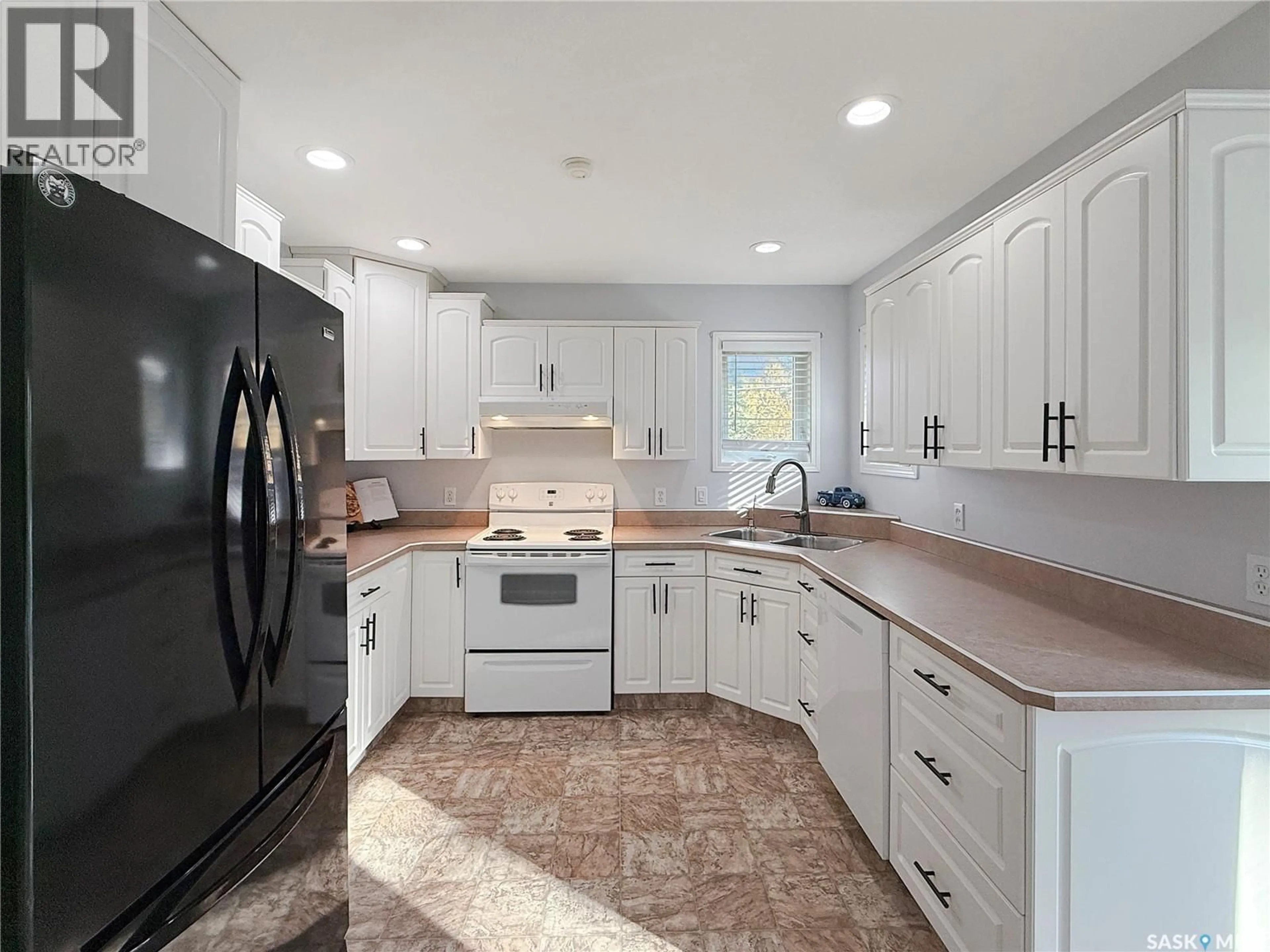 Open concept kitchen, ceramic/tile floor for 1 PINE DRIVE, Candle Lake Saskatchewan S0J3E0