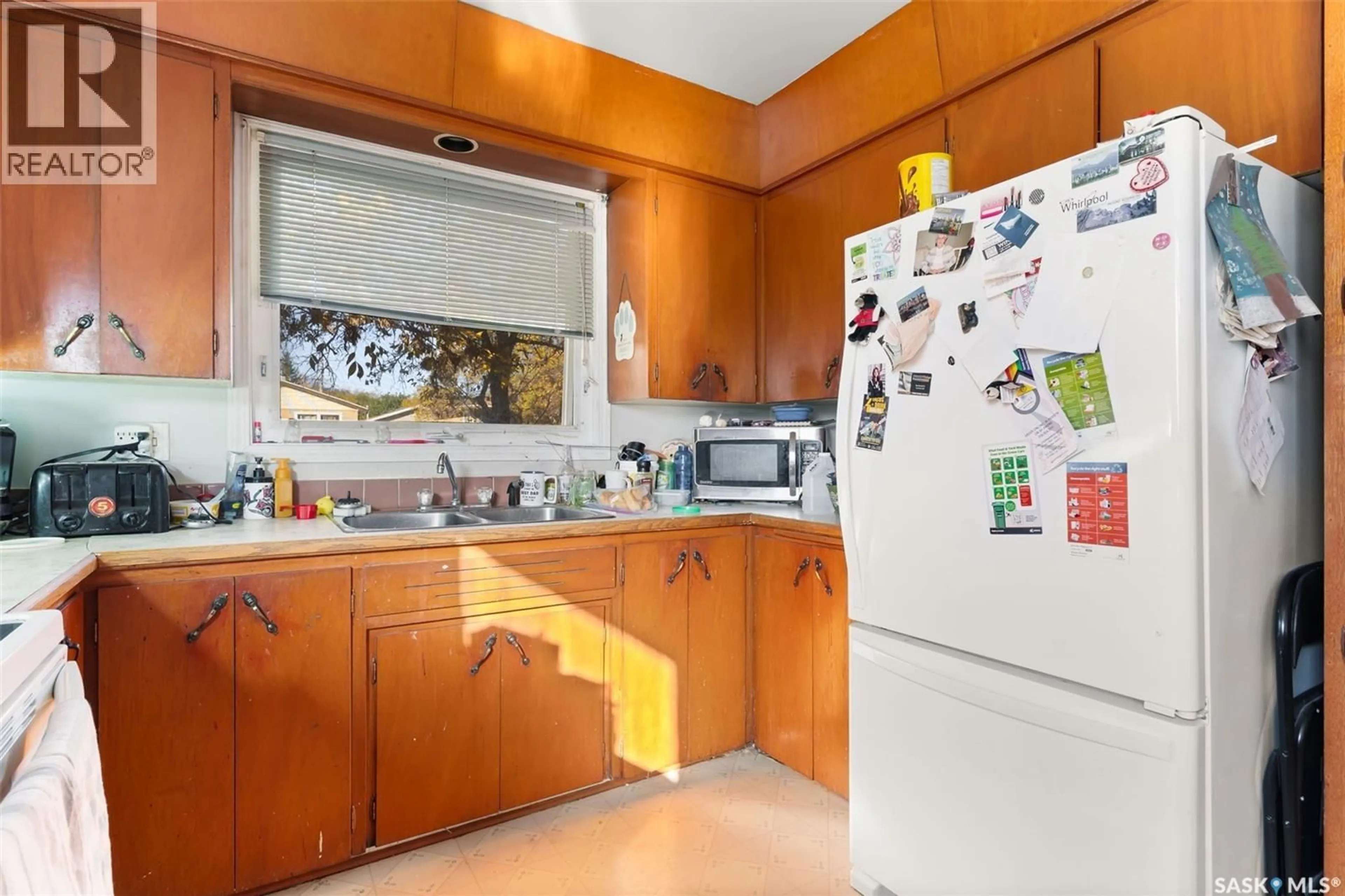 Standard kitchen, ceramic/tile floor for 1437 RUPERT STREET, Regina Saskatchewan S4N1V9