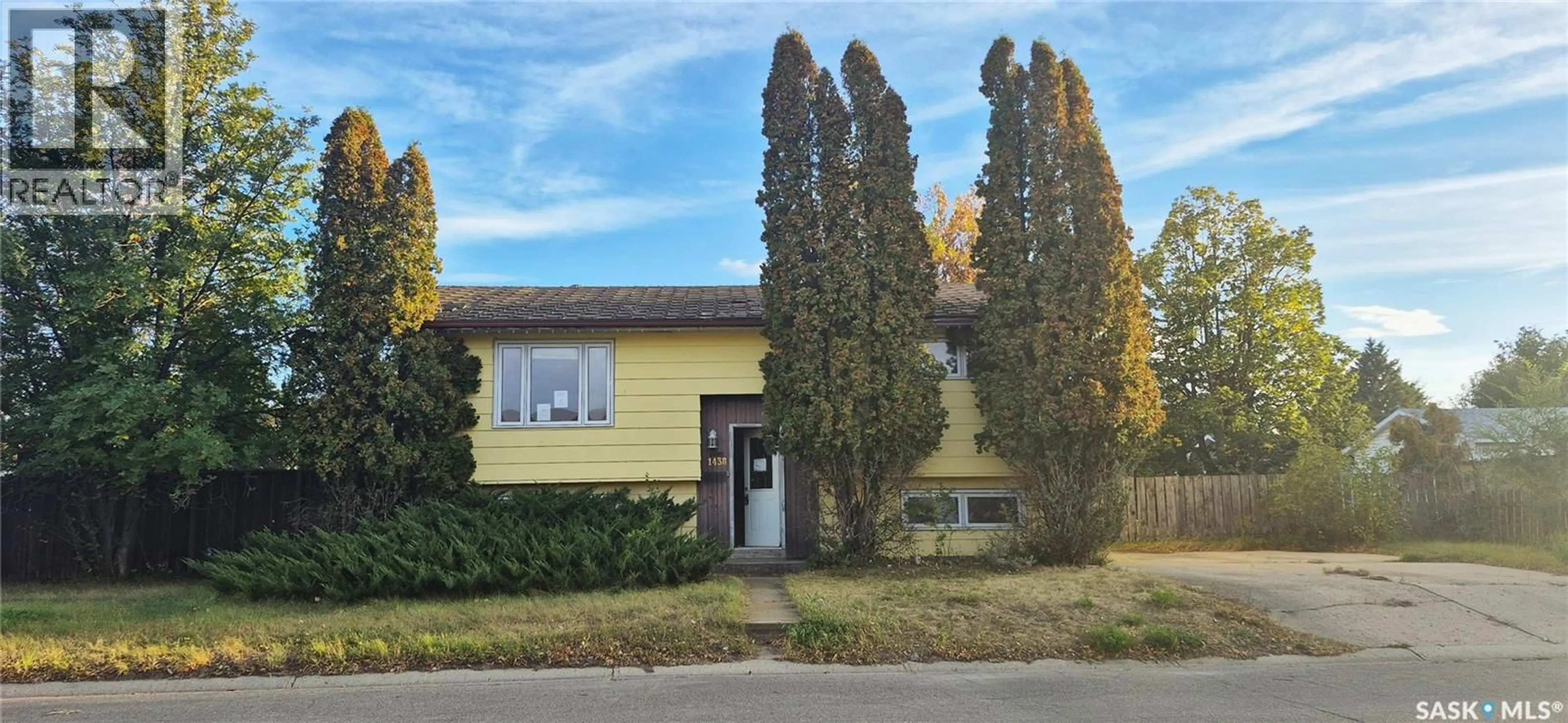 Unknown for 1438 SIOUX CRESCENT, Moose Jaw Saskatchewan S6H7C8