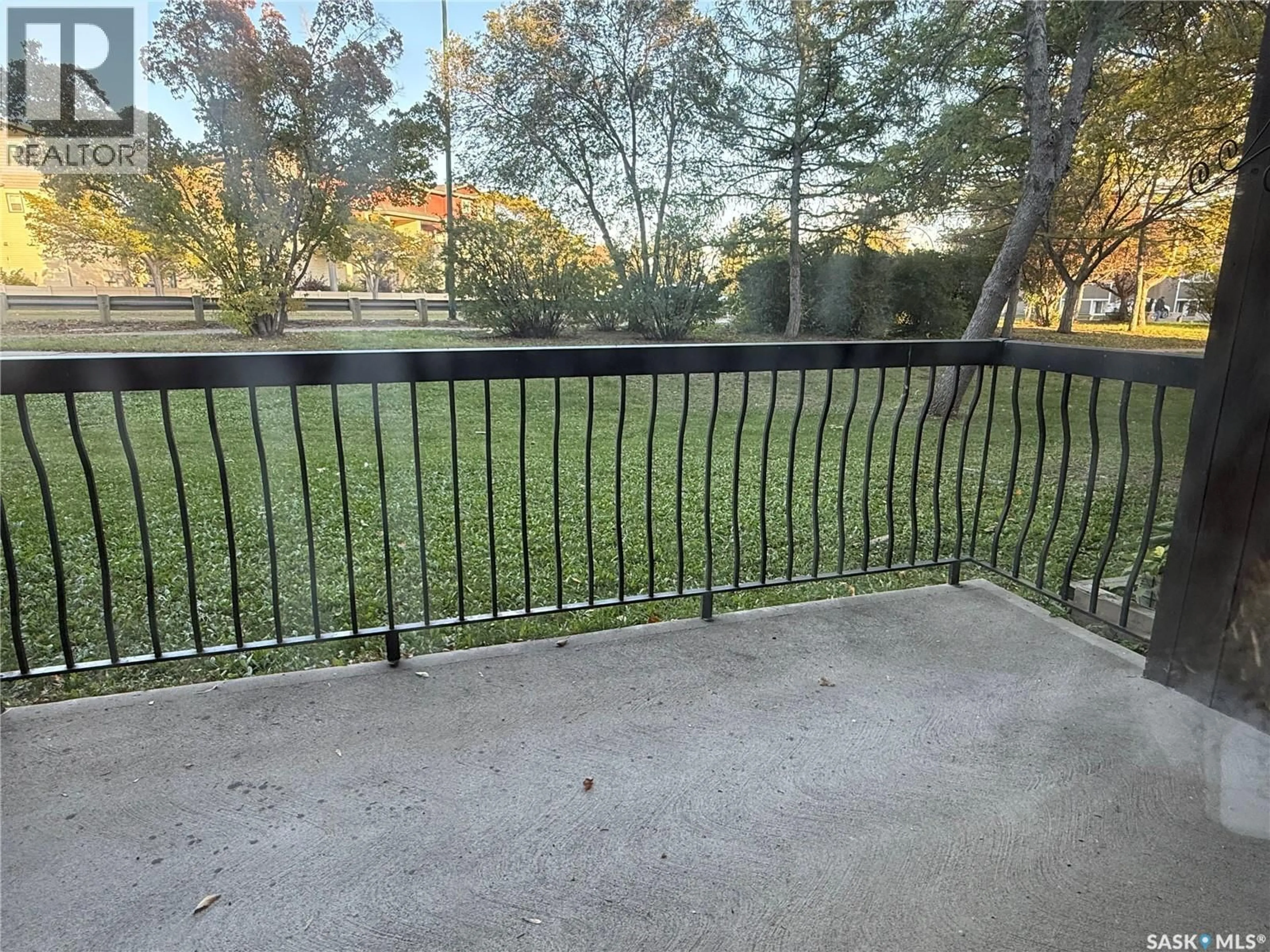Patio, unknown for 106 15 BARR STREET, Regina Saskatchewan S4R8B4