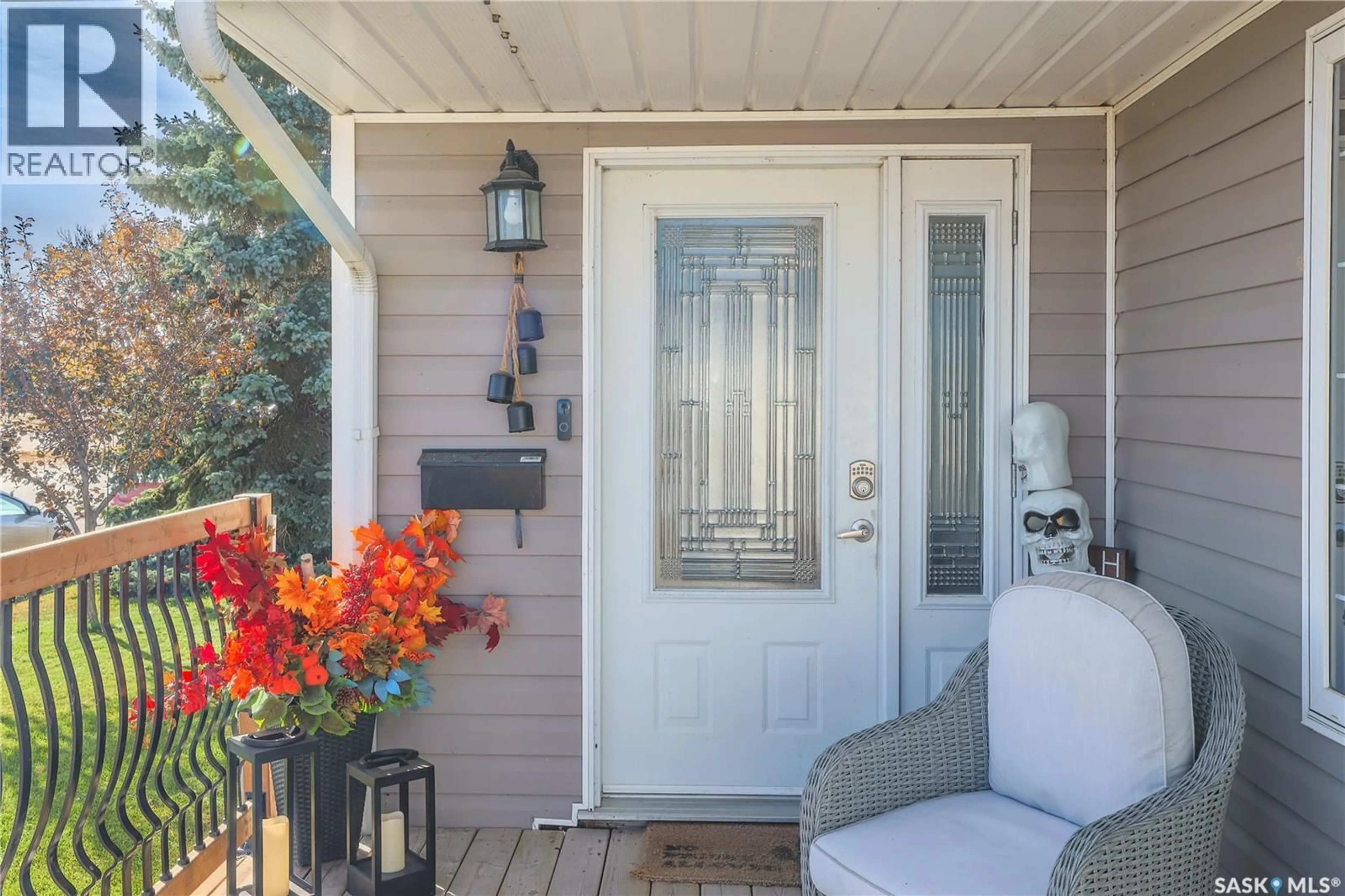 Indoor entryway for 502 MAIN STREET, Delisle Saskatchewan S0L0P0