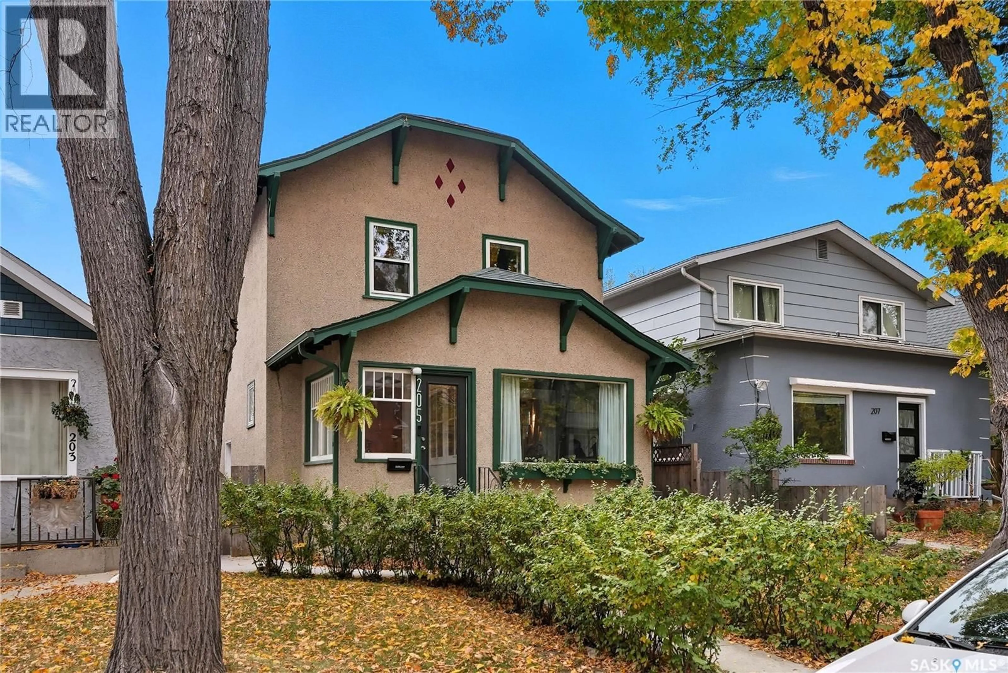 Home with brick exterior material, street for 205 28TH STREET, Saskatoon Saskatchewan S7L0K4