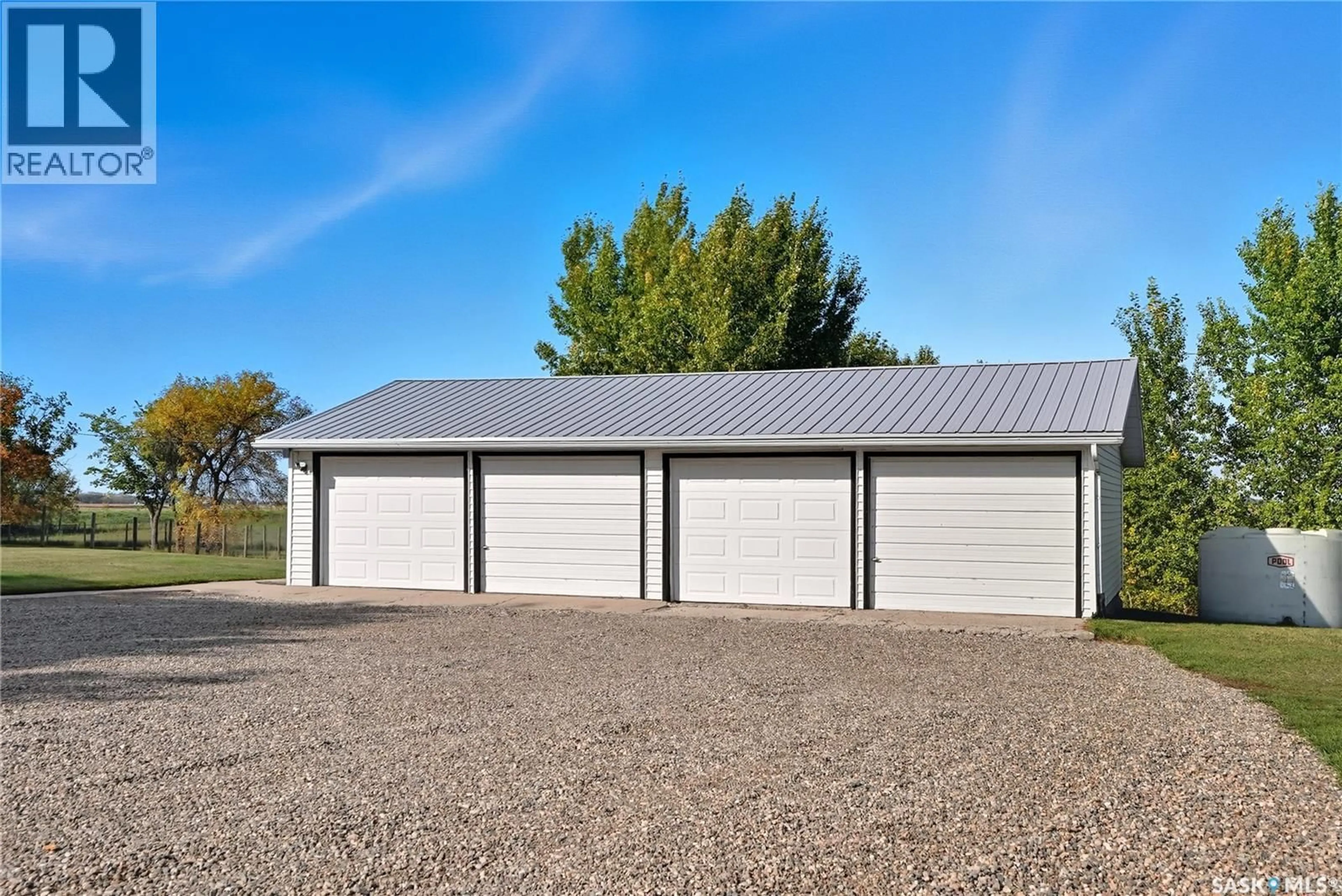 Indoor garage for WINMILL ROAD, Corman Park Rm No. 344 Saskatchewan S7K3J8