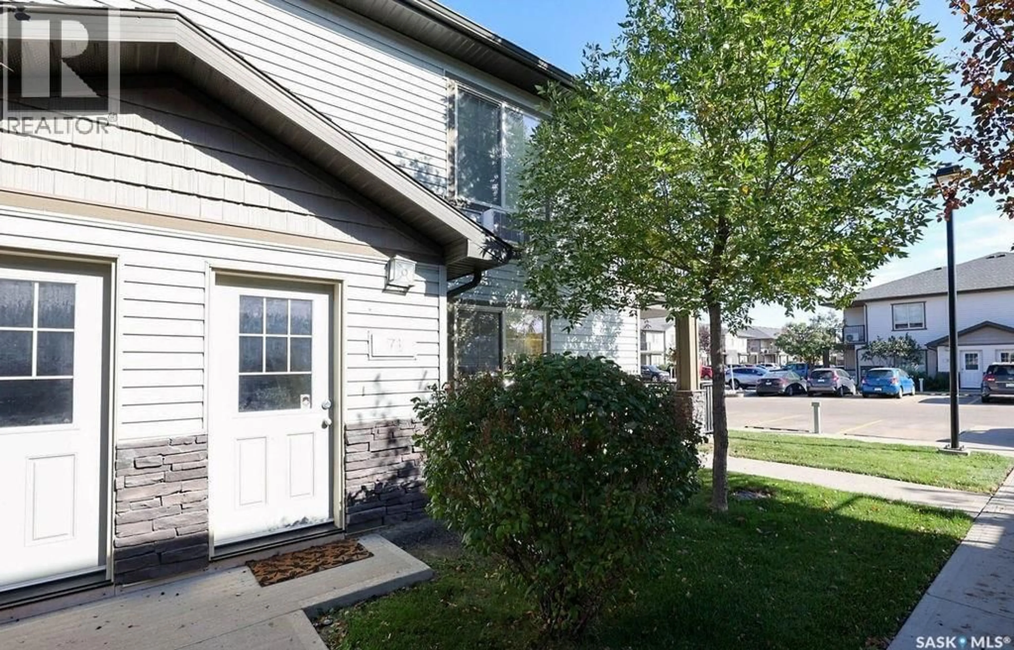 Home with vinyl exterior material, street for 71 - 5537 BLAKE CRESCENT, Regina Saskatchewan S4X0J1