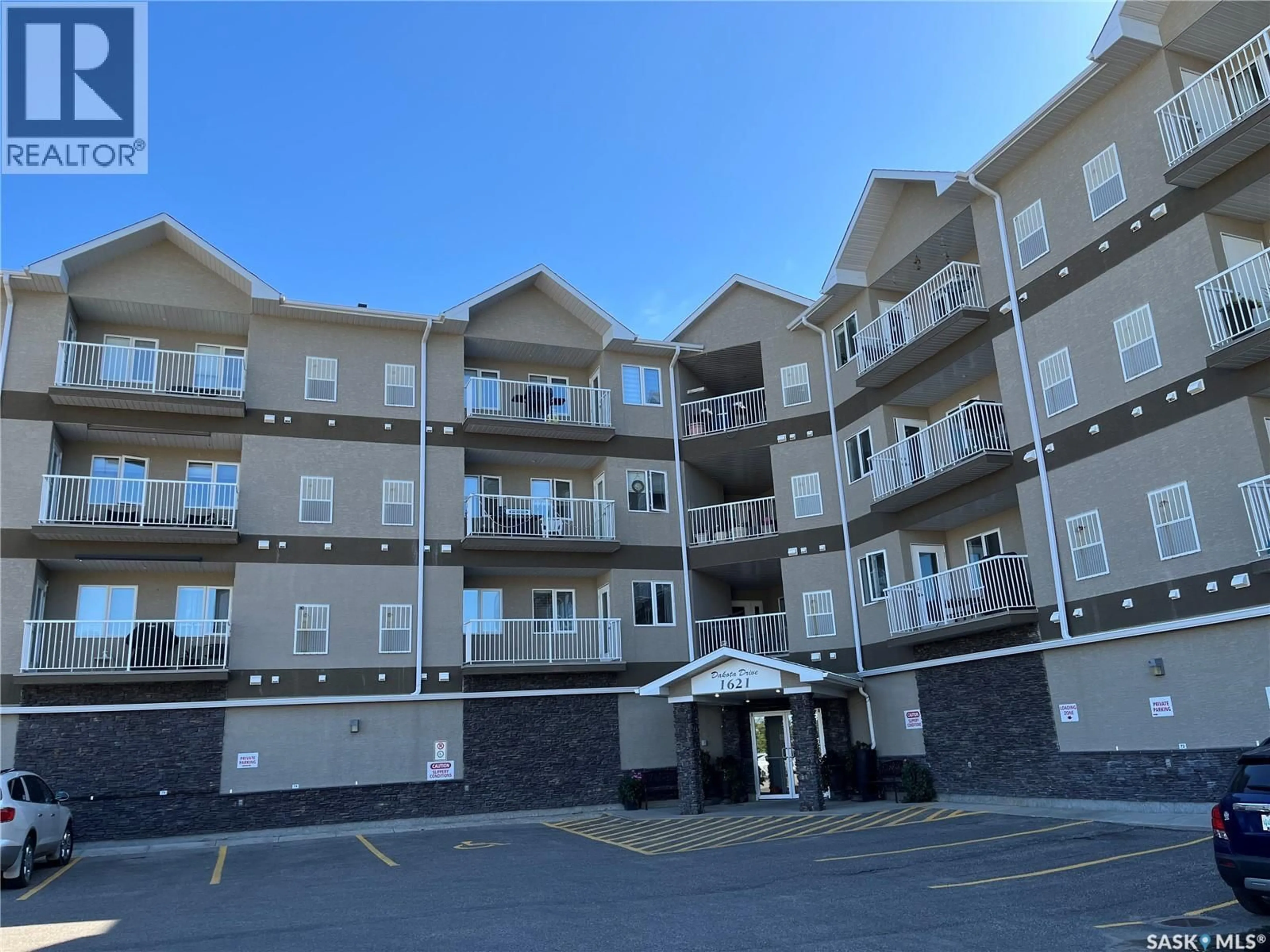 Unknown for 204 - 1621 DAKOTA DRIVE, Regina Saskatchewan S4Z0A8