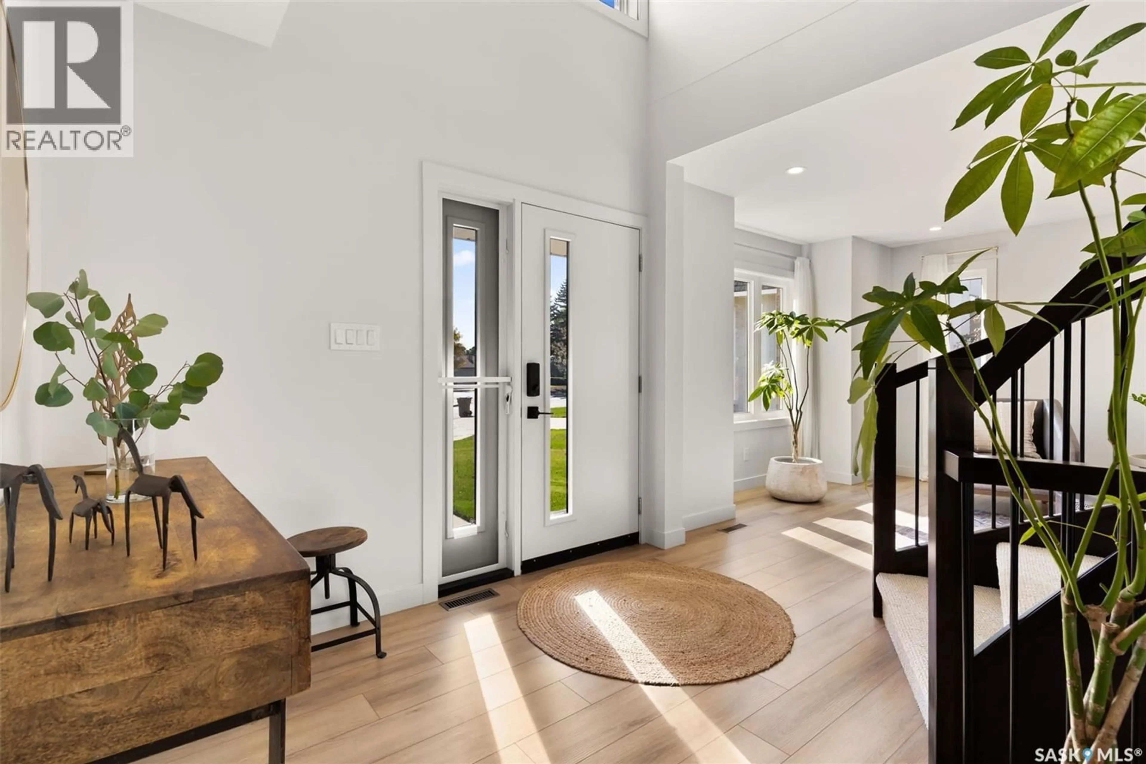 Indoor entryway for 3807 BOW BAY, Regina Saskatchewan S4S7E1