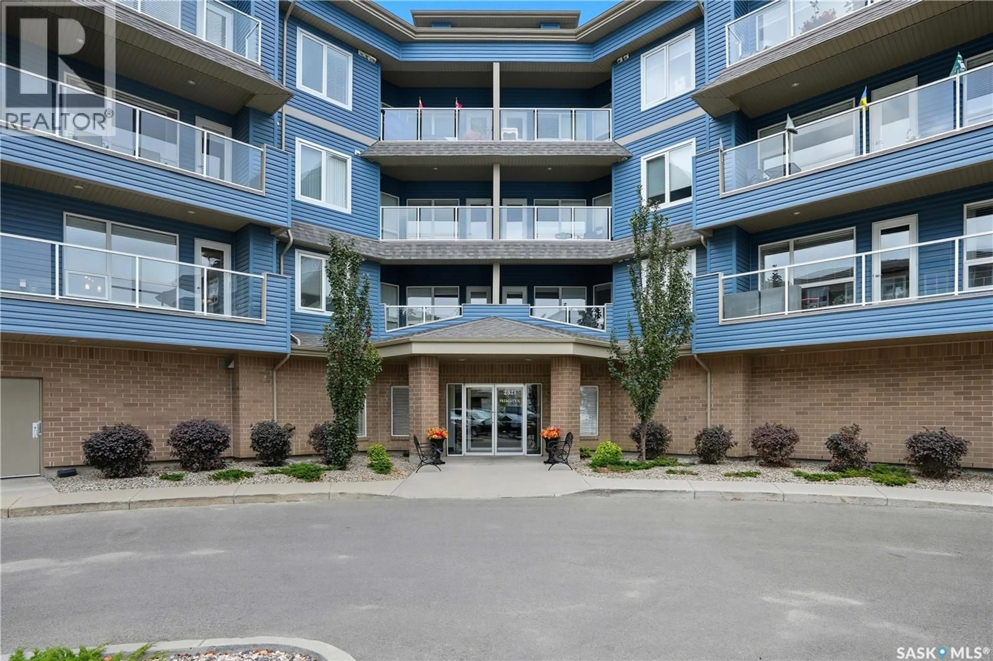 Patio, water/lake/river/ocean view for 315 - 2321 WINDSOR PARK ROAD, Regina Saskatchewan S0G4G0