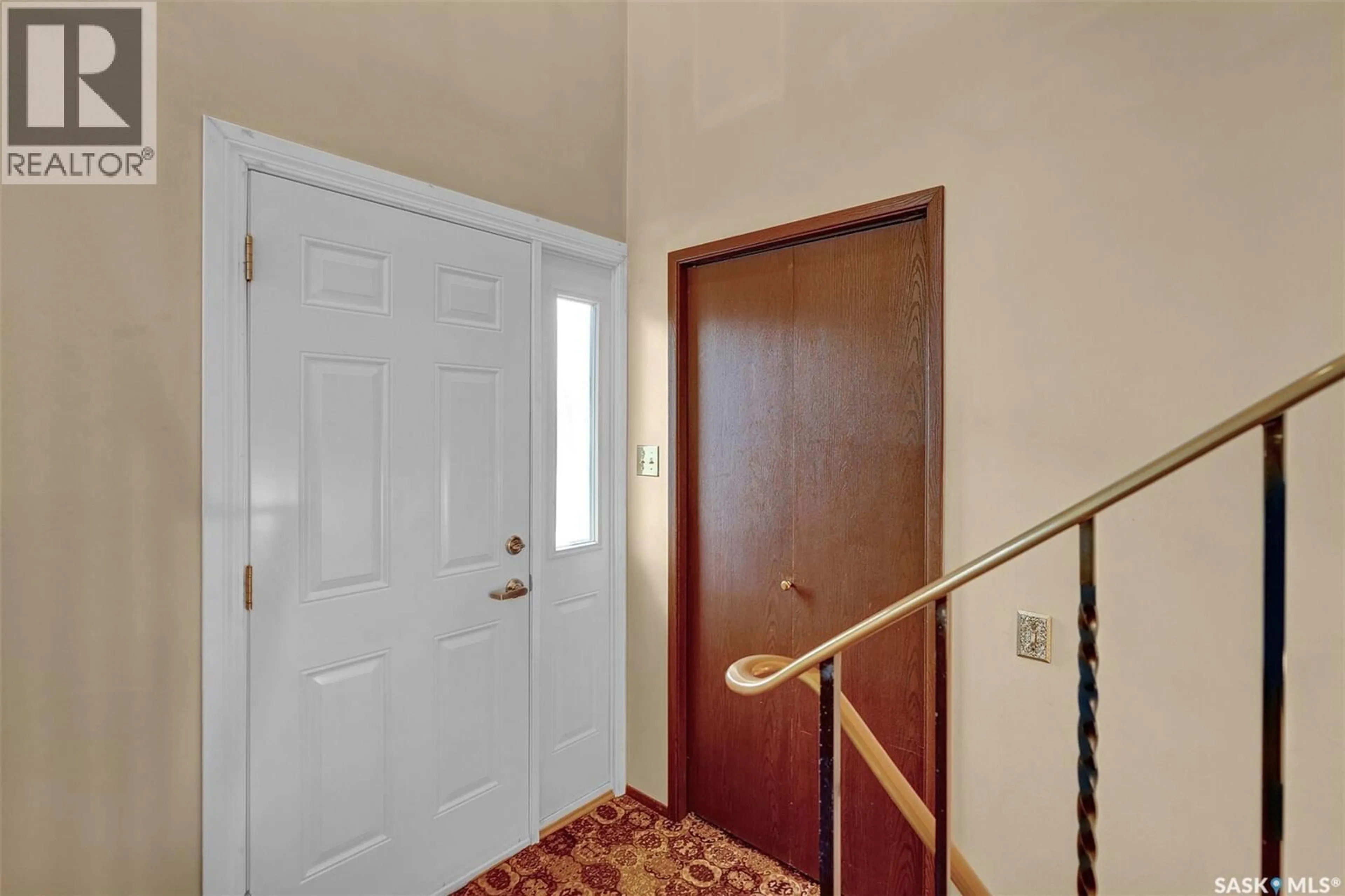 Indoor foyer for 126 BURTON STREET, Grand Coulee Saskatchewan S4M0A3
