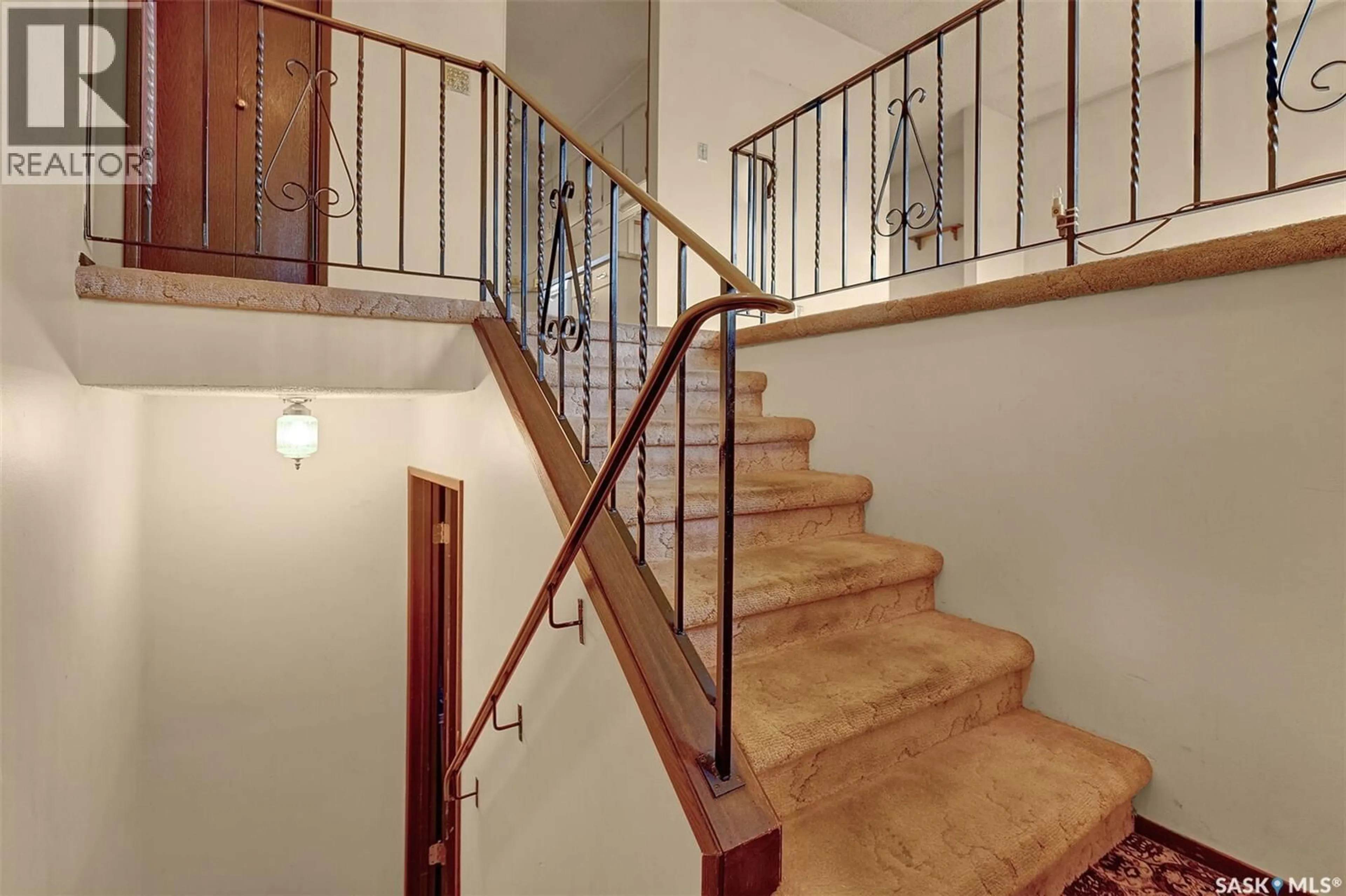 Stairs for 126 BURTON STREET, Grand Coulee Saskatchewan S4M0A3