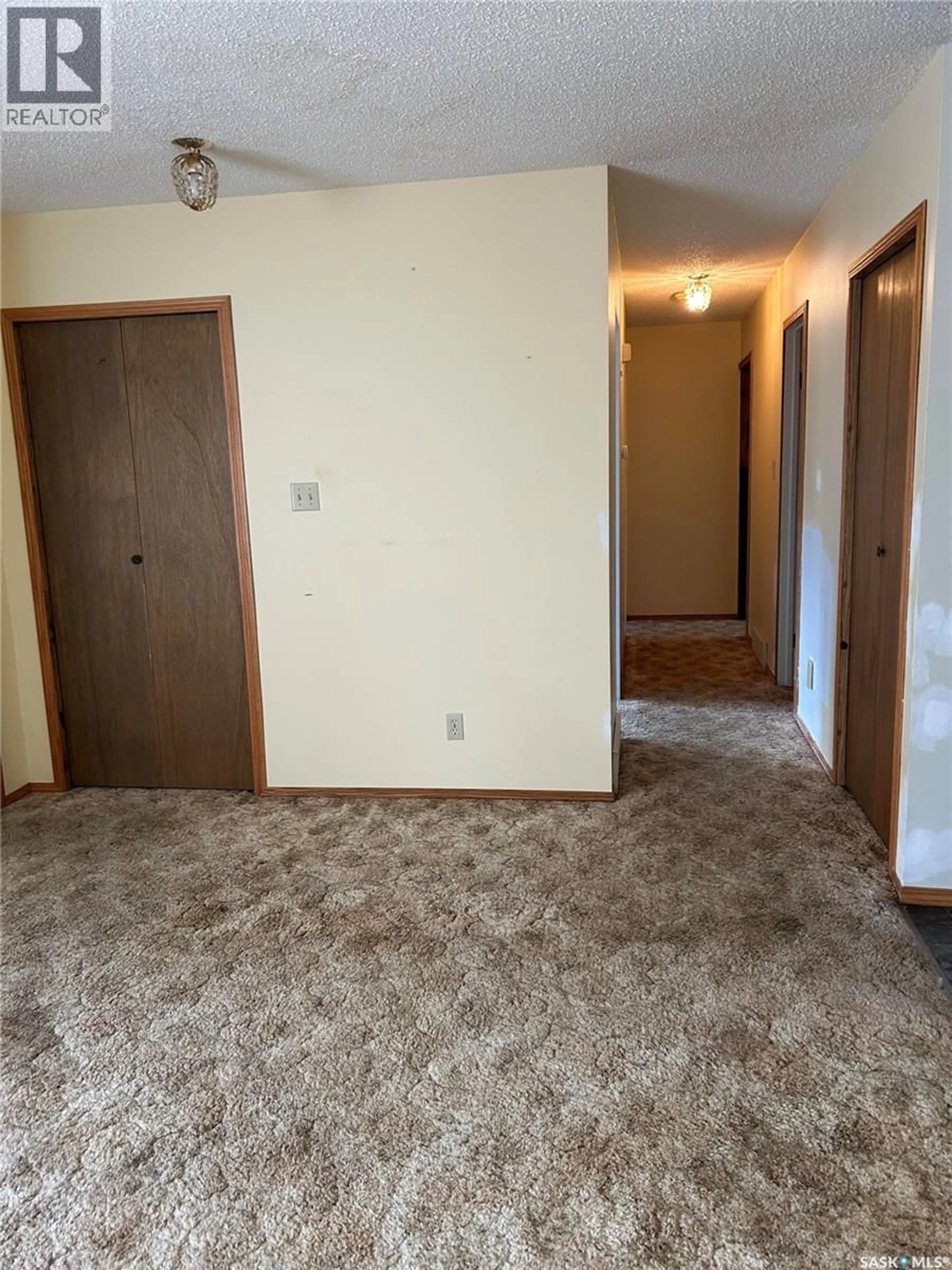 A pic of a room for 122 1ST STREET, Chaplin Saskatchewan S0H0V0