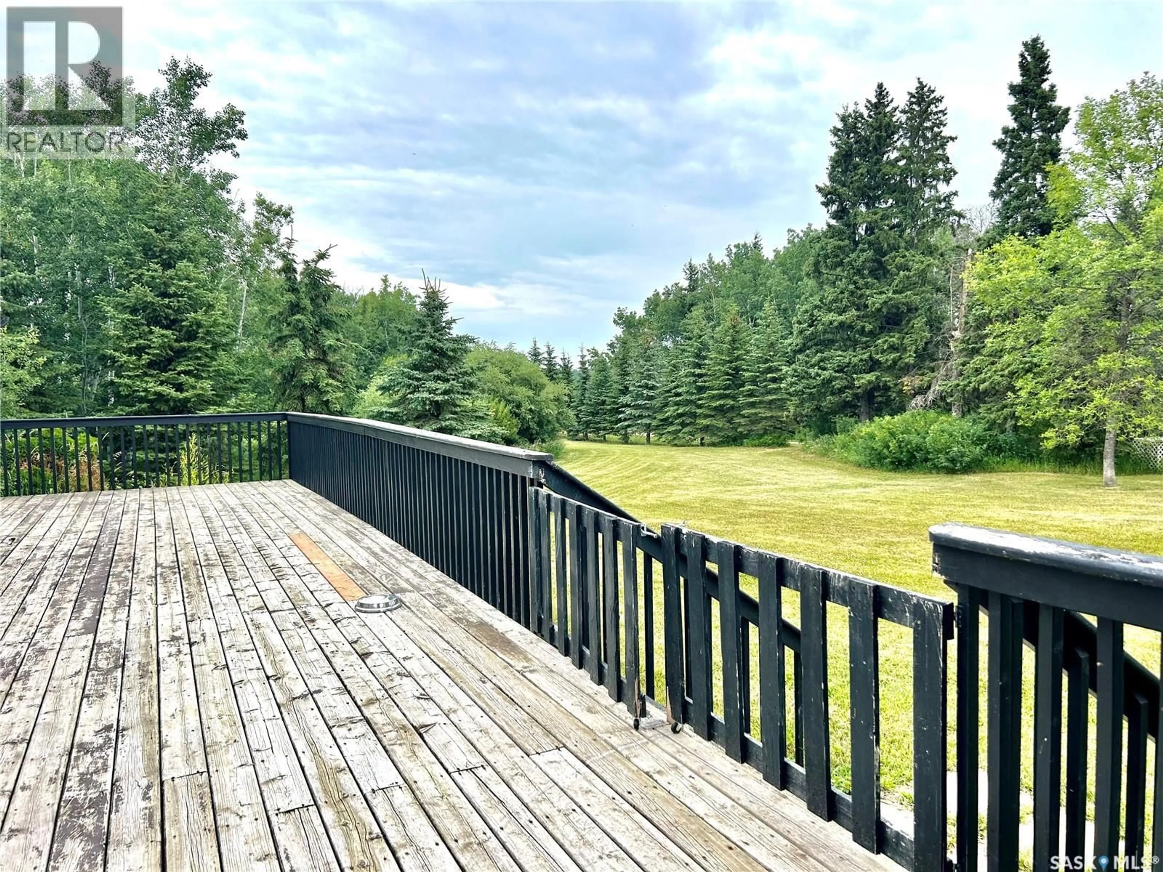 Patio, forest/trees view for 17.80 PORCUPINE PLAIN ACREAGE, Porcupine Rm No. 395 Saskatchewan S0E1H0