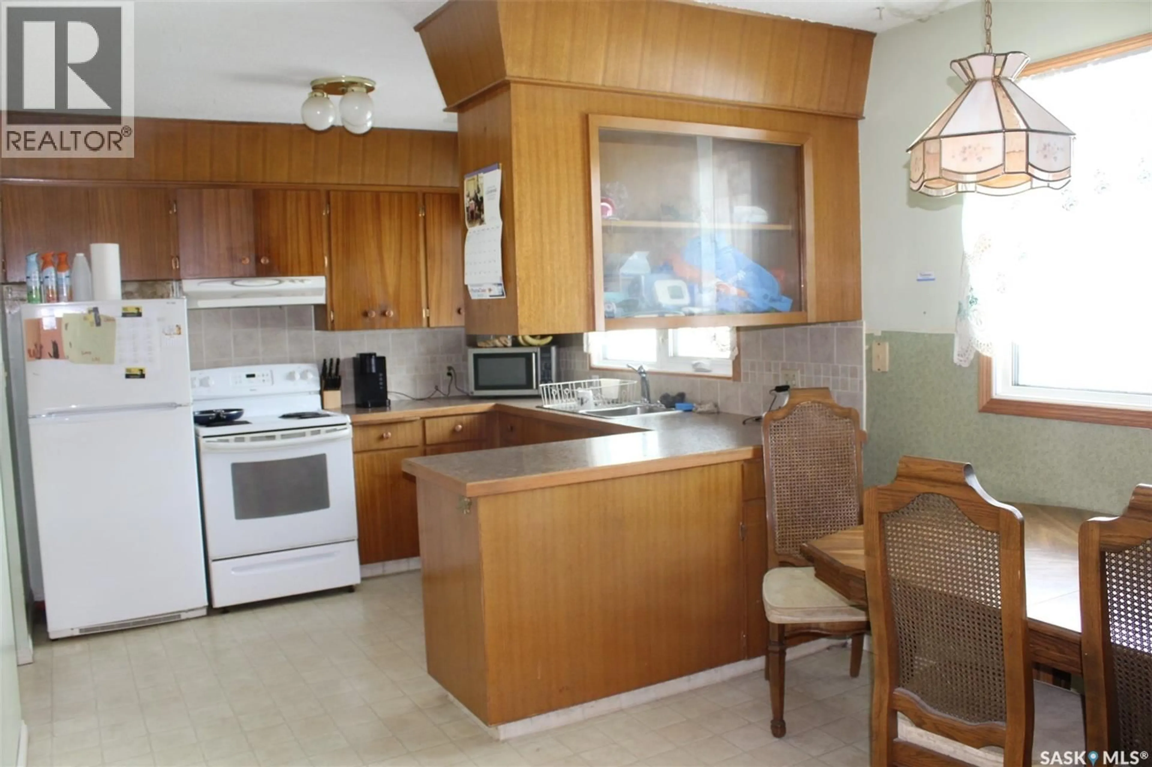 Standard kitchen, unknown for 74 MAIN STREET, Fillmore Saskatchewan S0G1N0